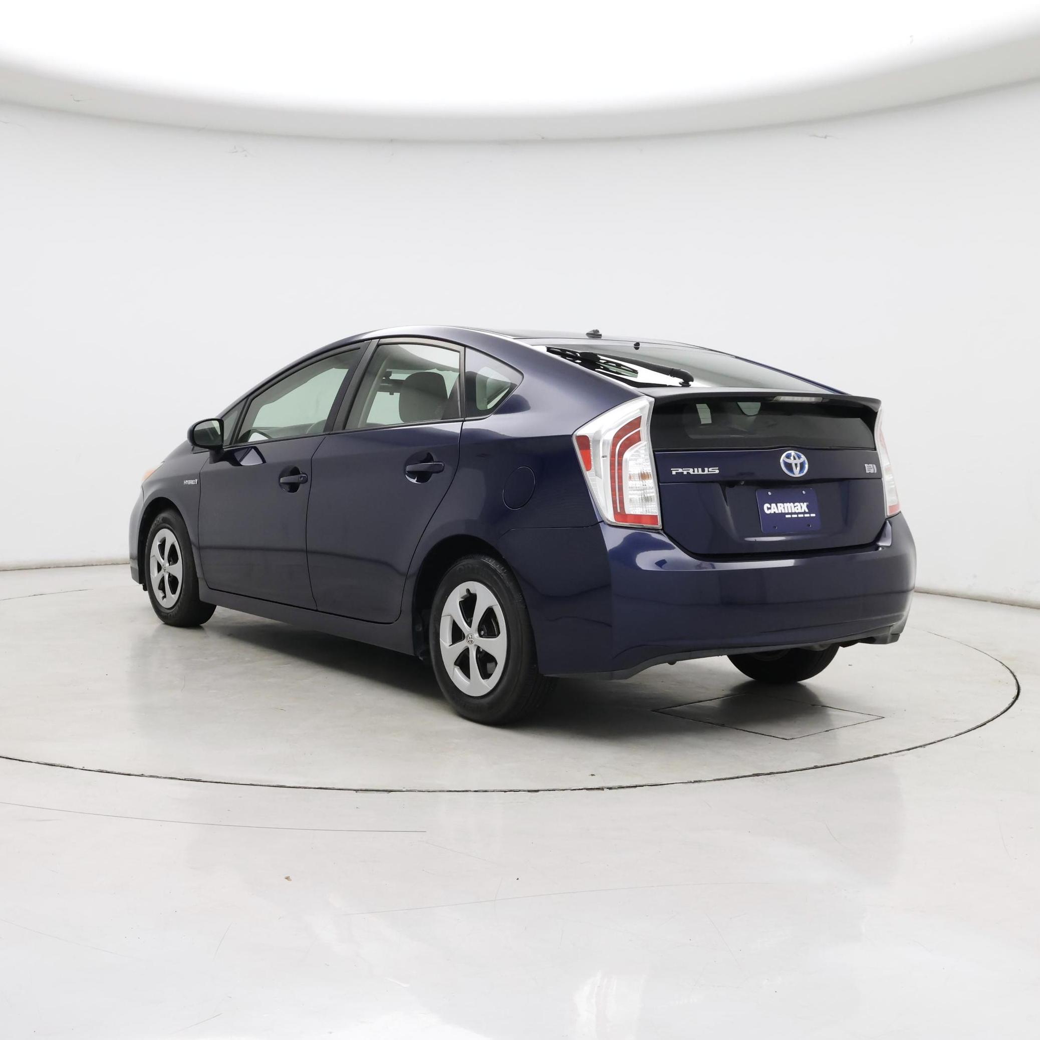 Thumbnail: 2015 Toyota Prius - 2