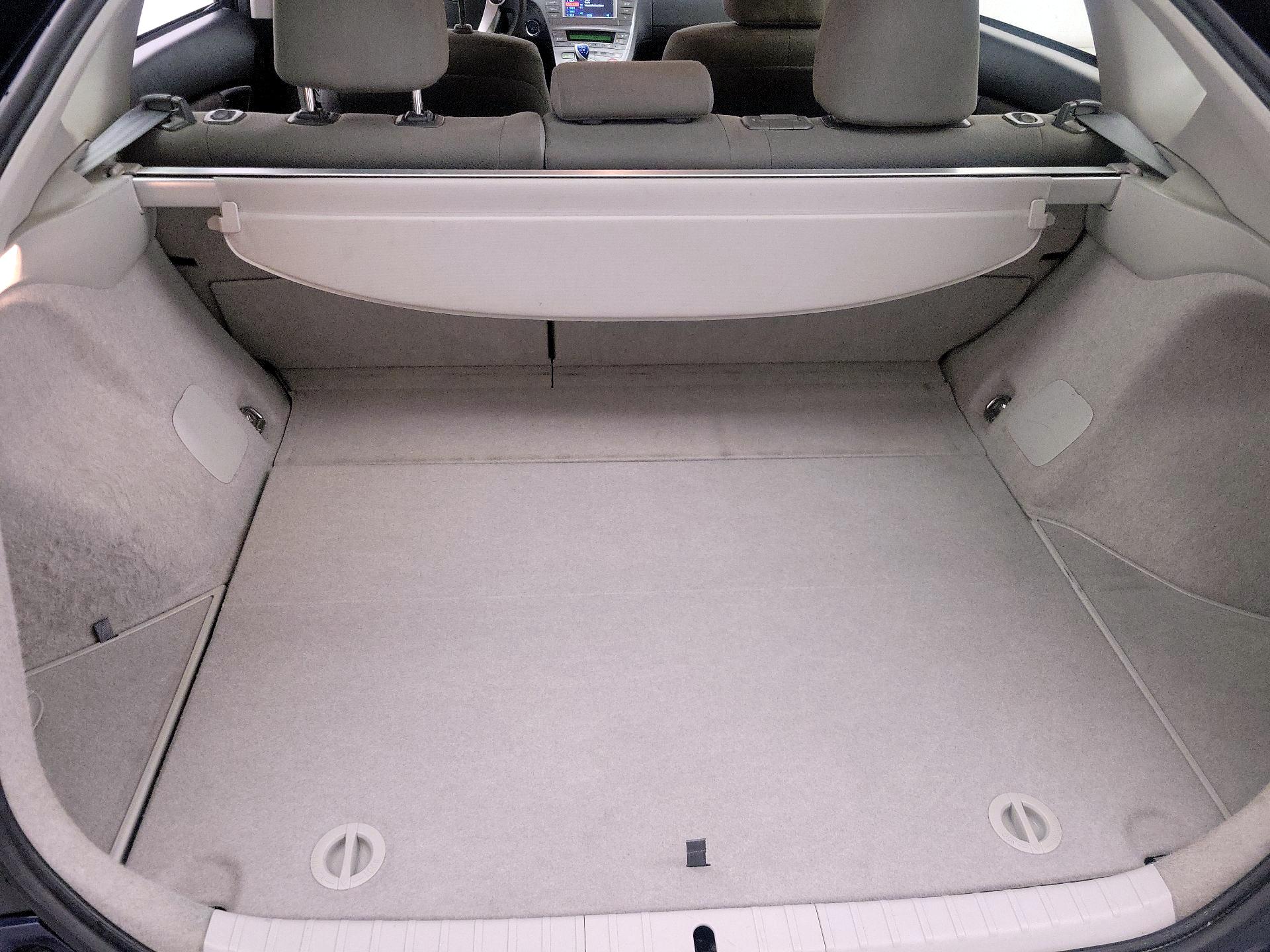 Thumbnail: 2015 Toyota Prius - 19