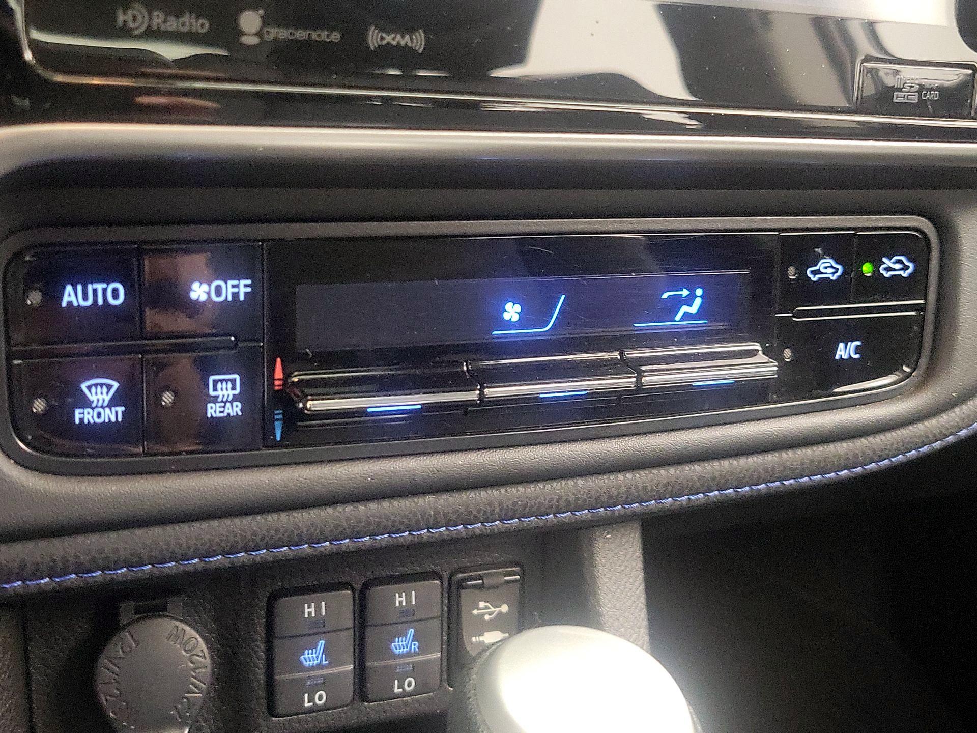 Thumbnail: 2017 Toyota Corolla - 16