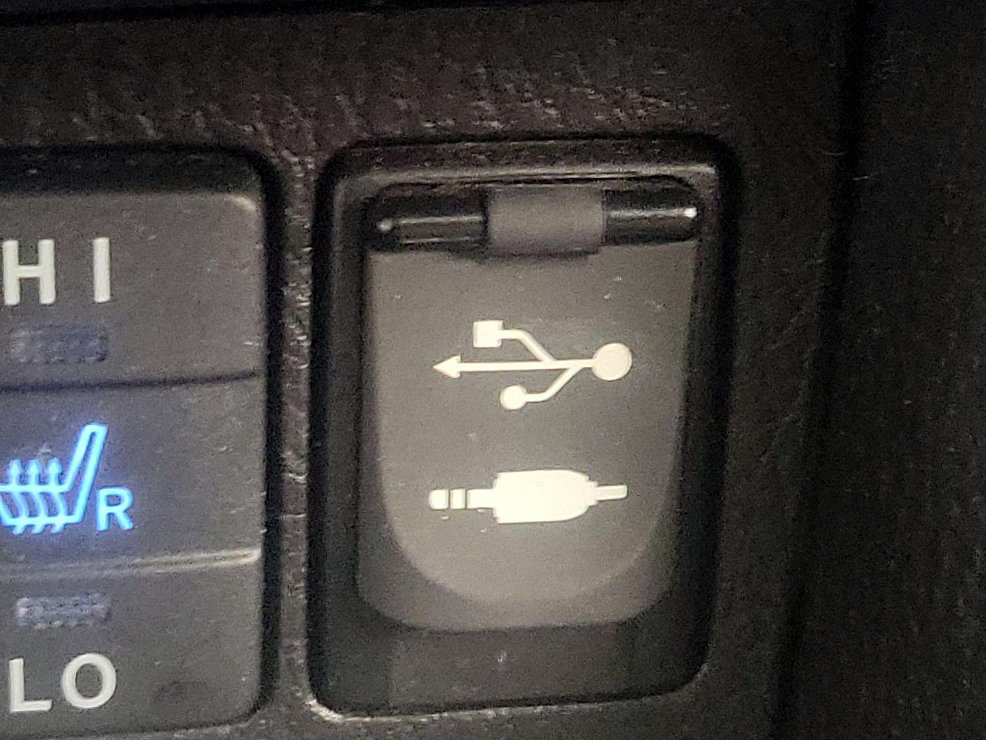 Thumbnail: 2017 Toyota Corolla - 18