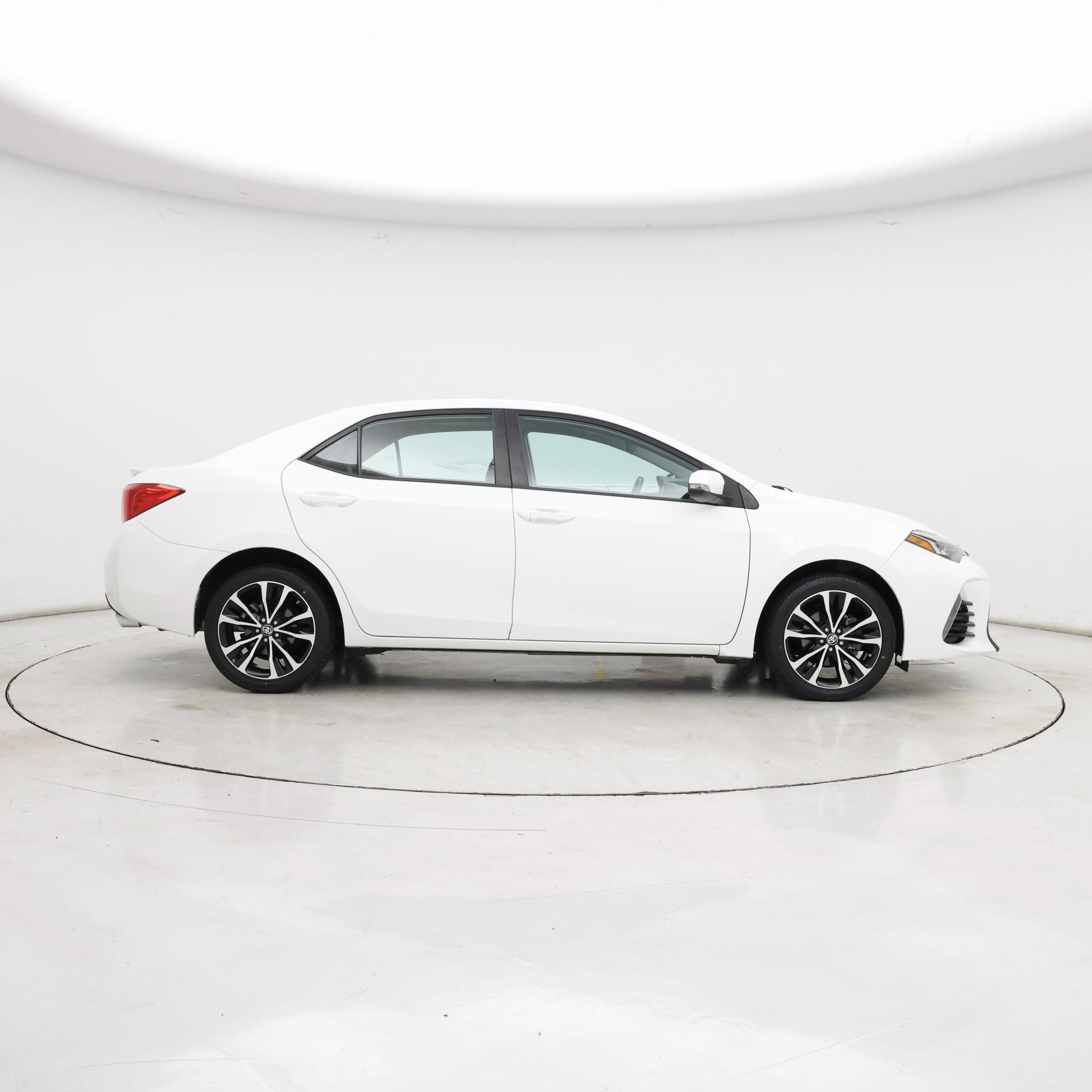 Thumbnail: 2017 Toyota Corolla - 7