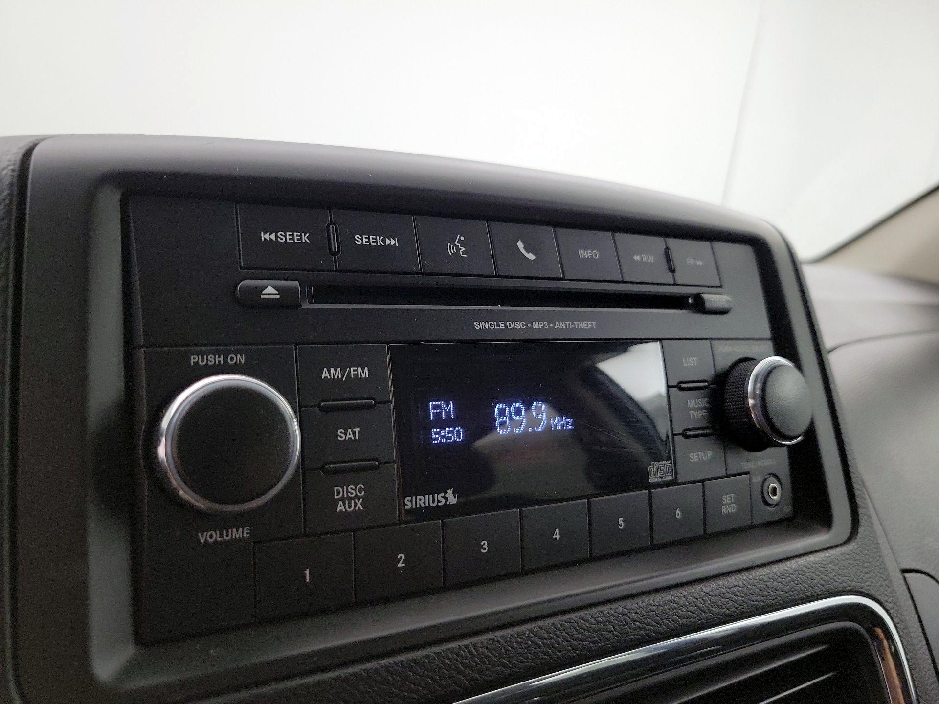 Thumbnail: 2017 Dodge Grand Caravan - 14