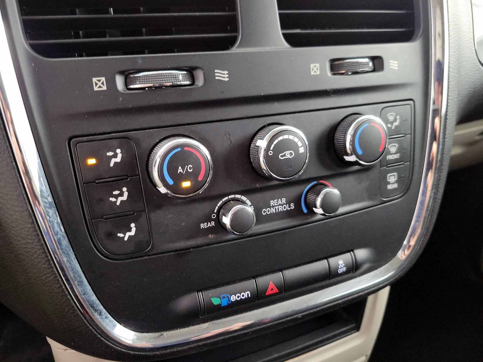 Thumbnail: 2017 Dodge Grand Caravan - 15
