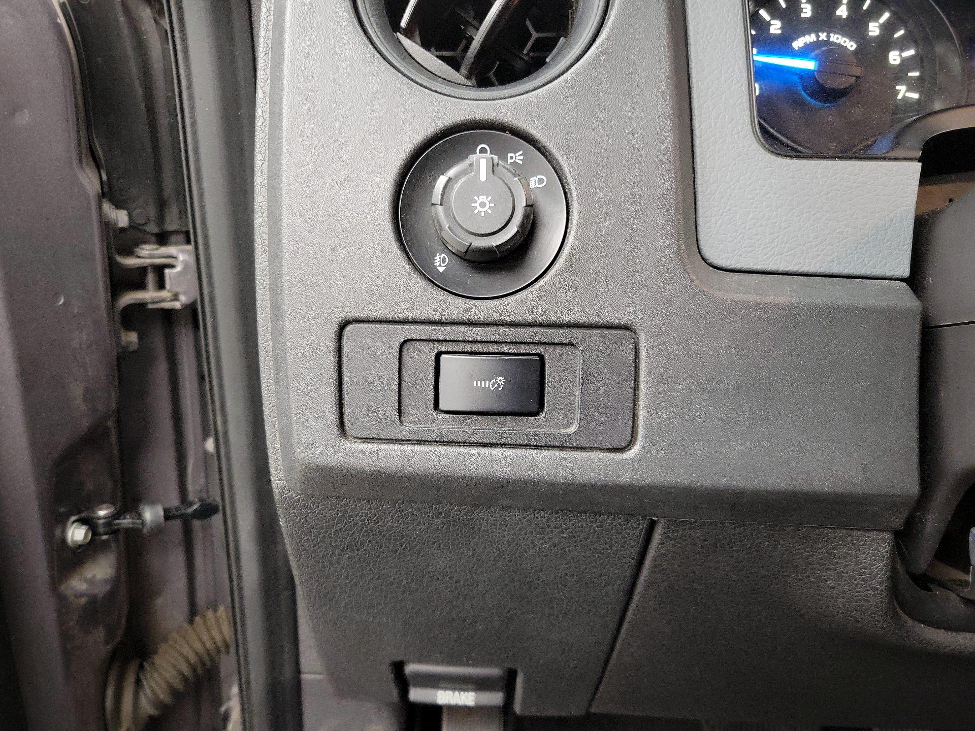 Thumbnail: 2014 Ford F-150 - 13