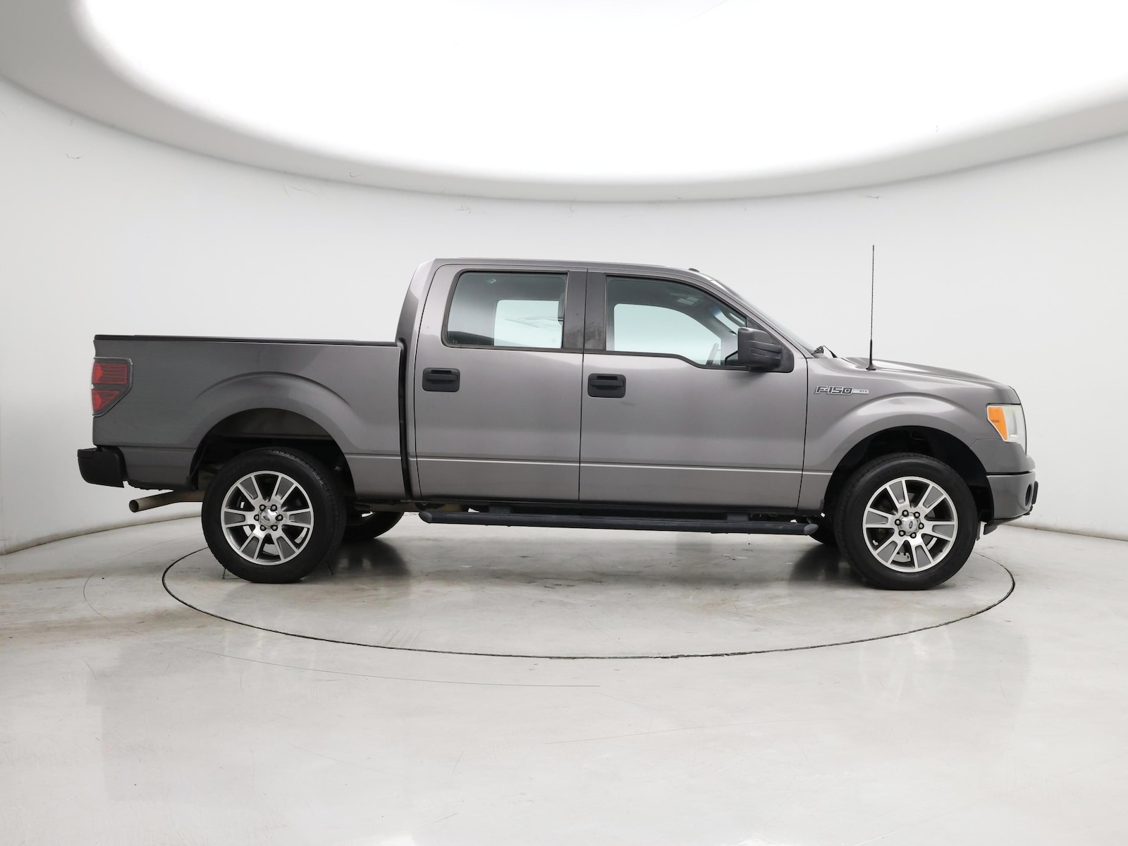 2014 Ford F-150 STX - Photo 8