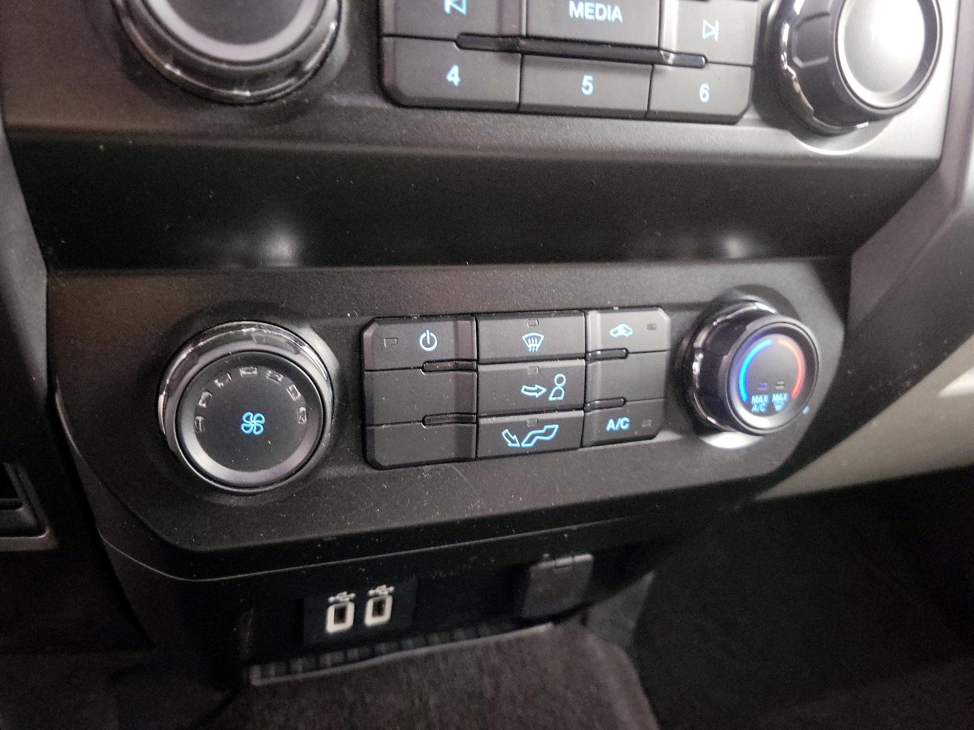 Thumbnail: 2019 Ford F-150 - 16