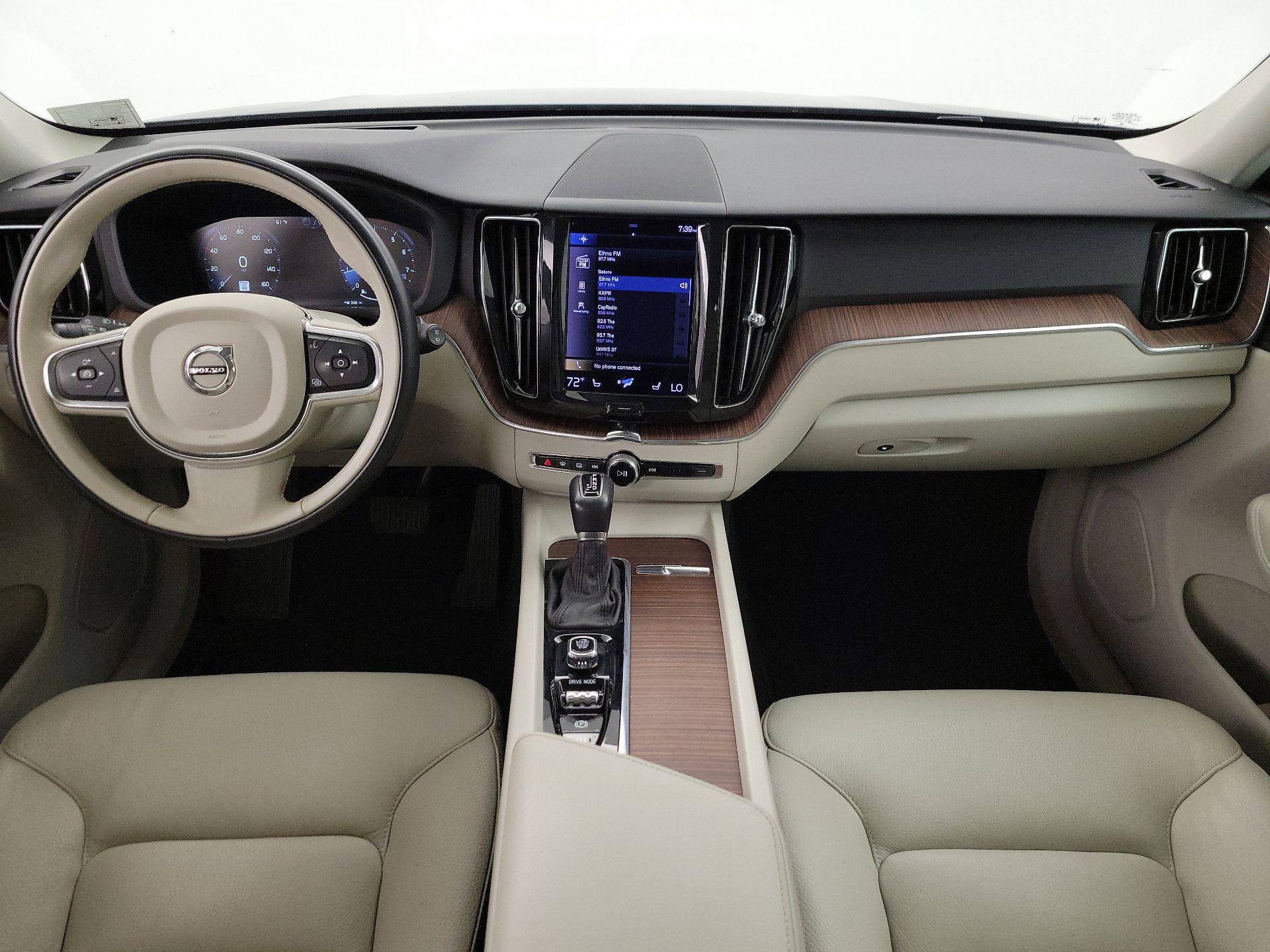 Thumbnail: 2021 Volvo XC60 - 9