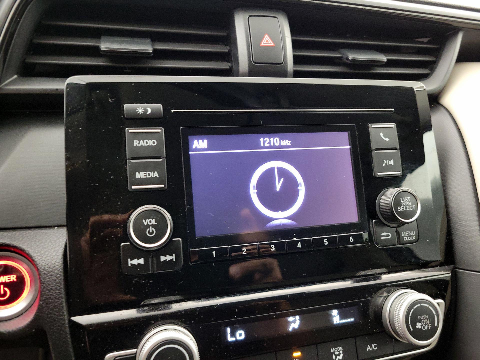 Thumbnail: 2019 Honda Insight - 15