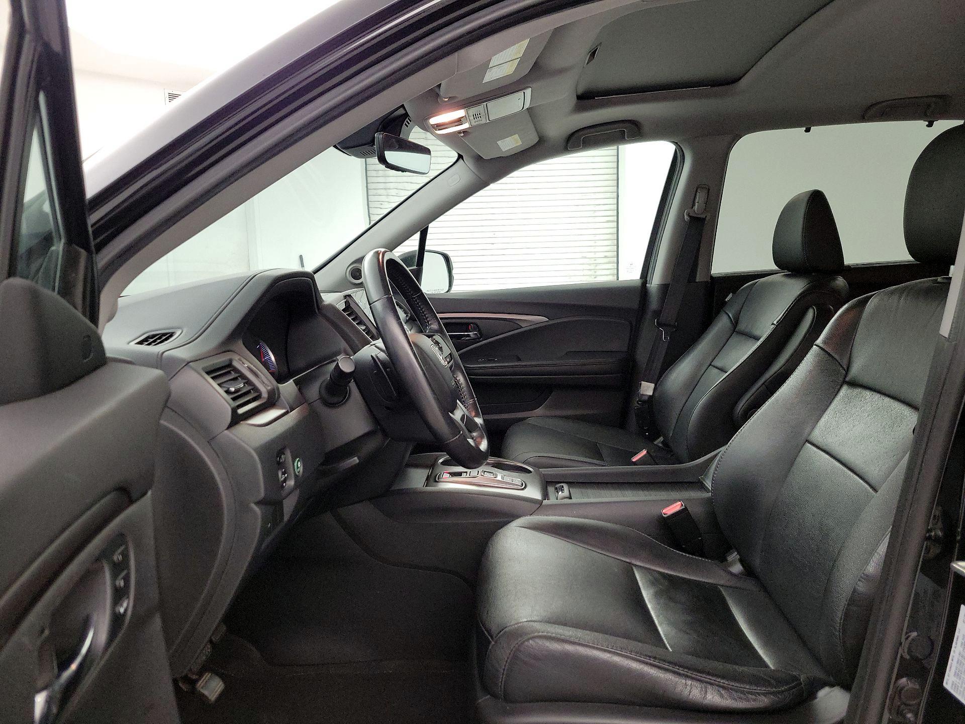 Thumbnail: 2021 Honda Pilot - 11