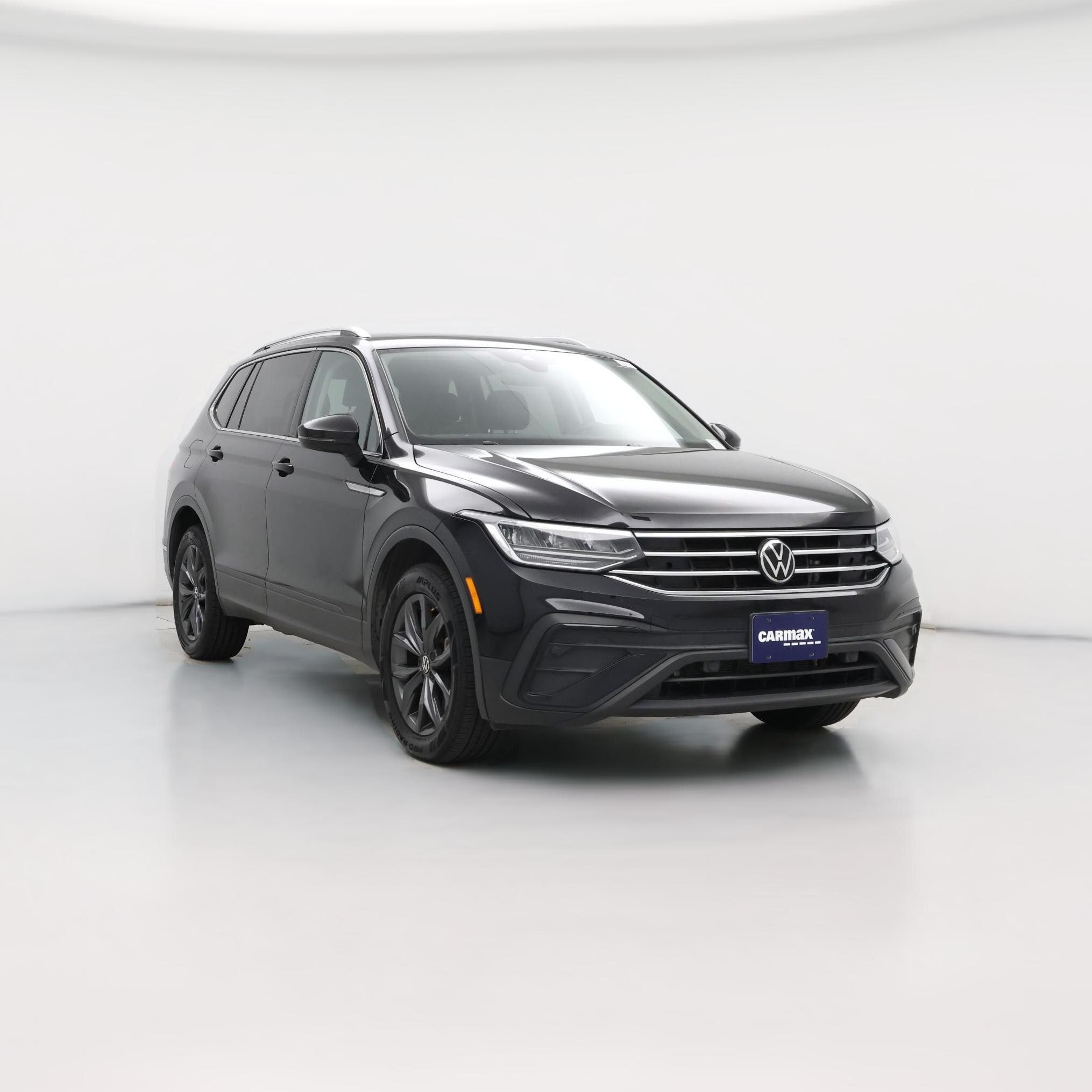 Thumbnail: 2022 Volkswagen Tiguan - 1