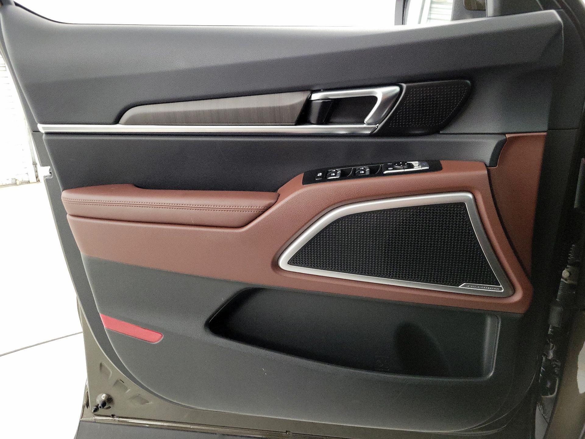 Thumbnail: 2023 Kia Telluride - 12