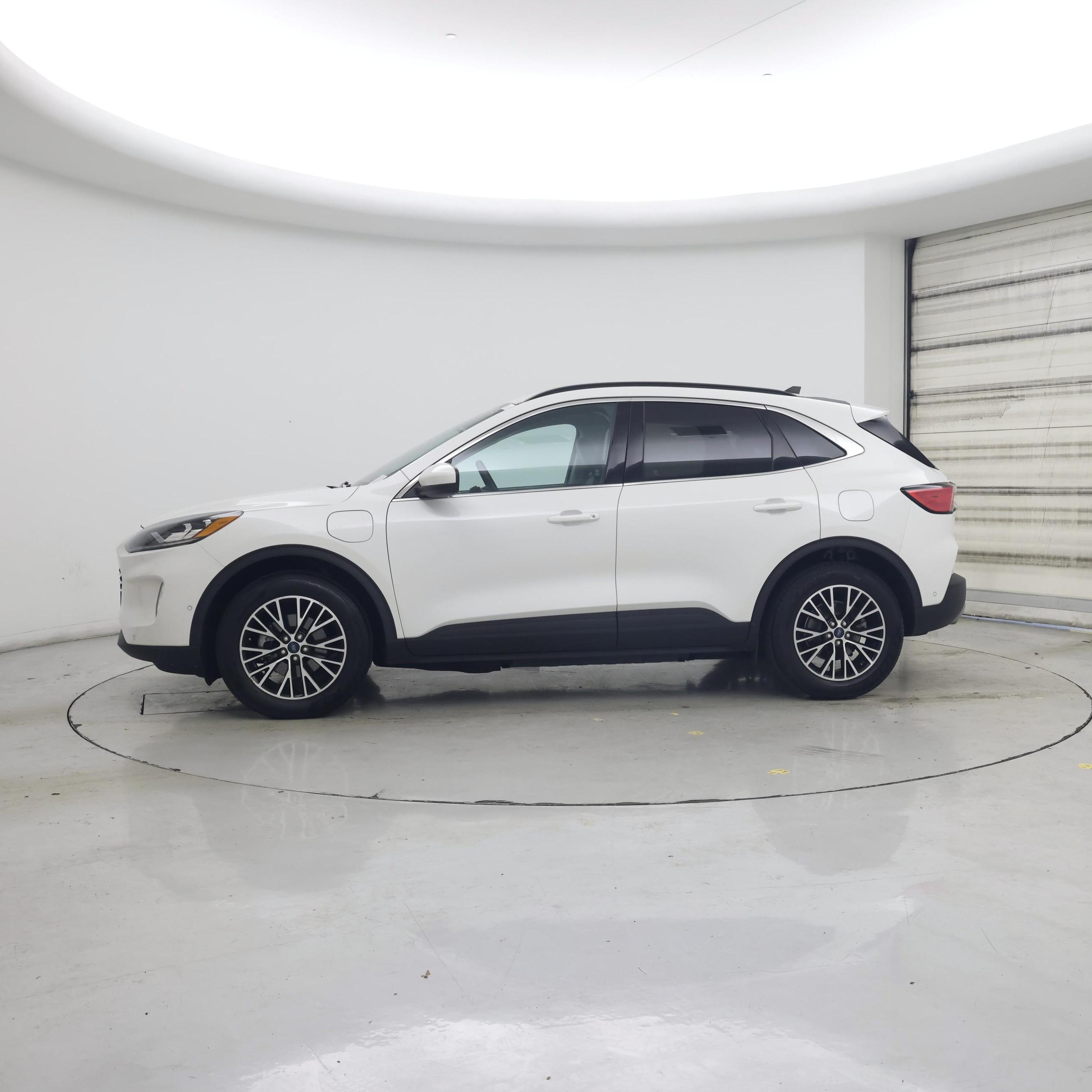 Thumbnail: 2022 Ford Escape - 3