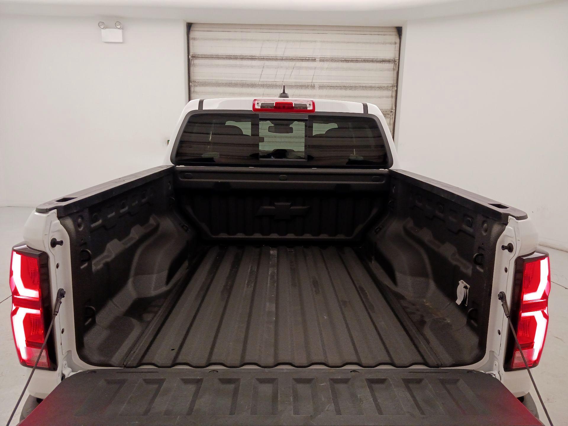 Thumbnail: 2024 Chevrolet Colorado - 19
