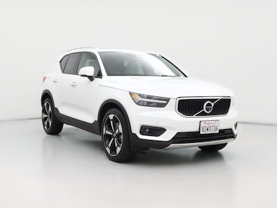 2021 Volvo XC40 T5 Momentum
