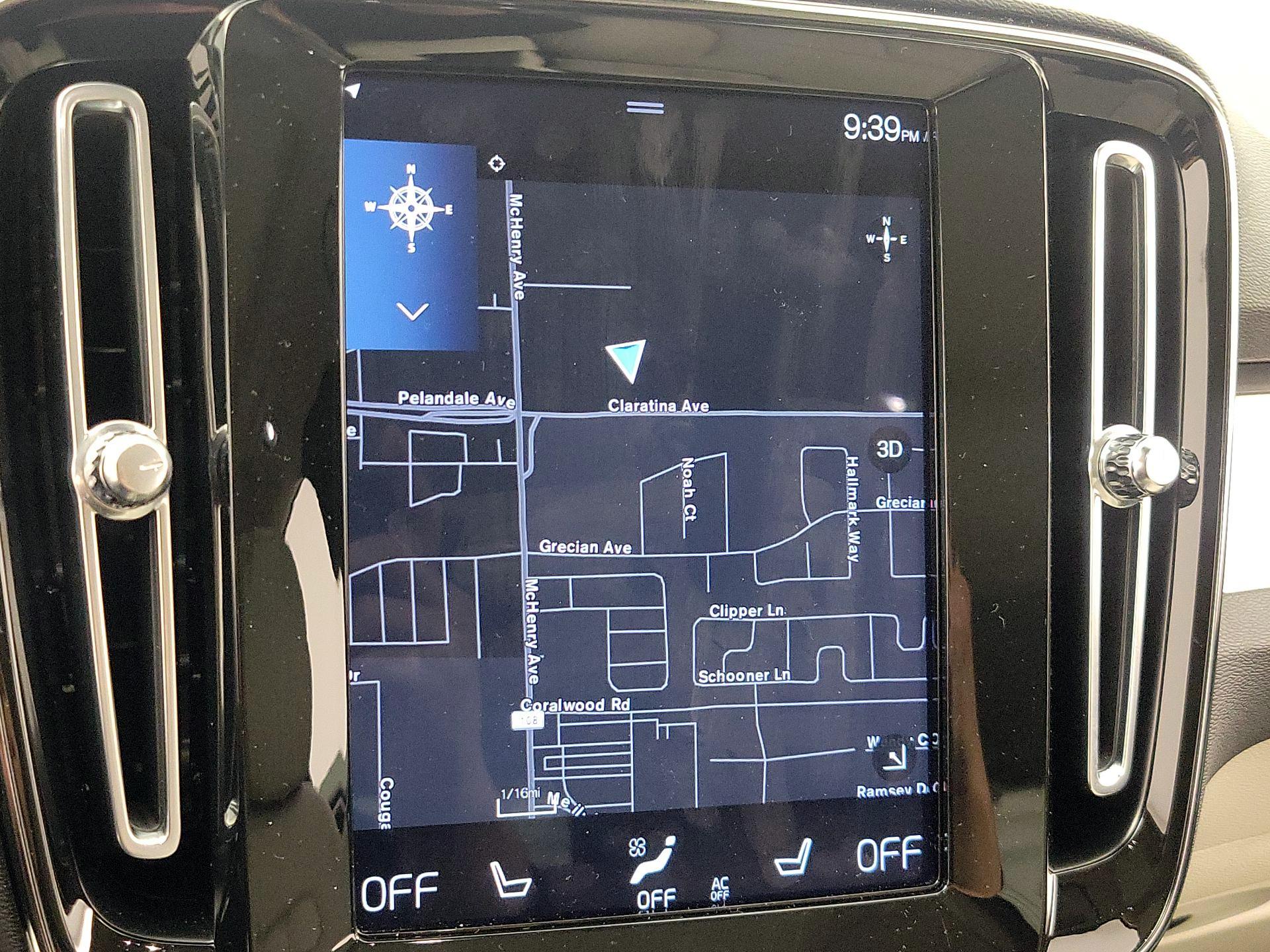 Thumbnail: 2021 Volvo XC40 - 14