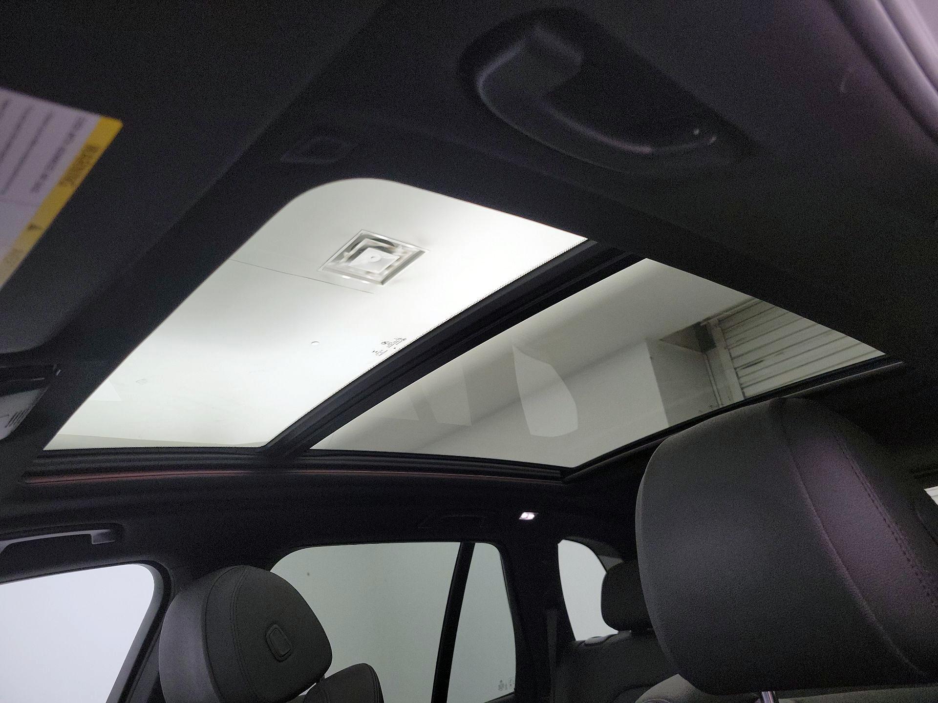 Thumbnail: 2020 BMW X5 - 20