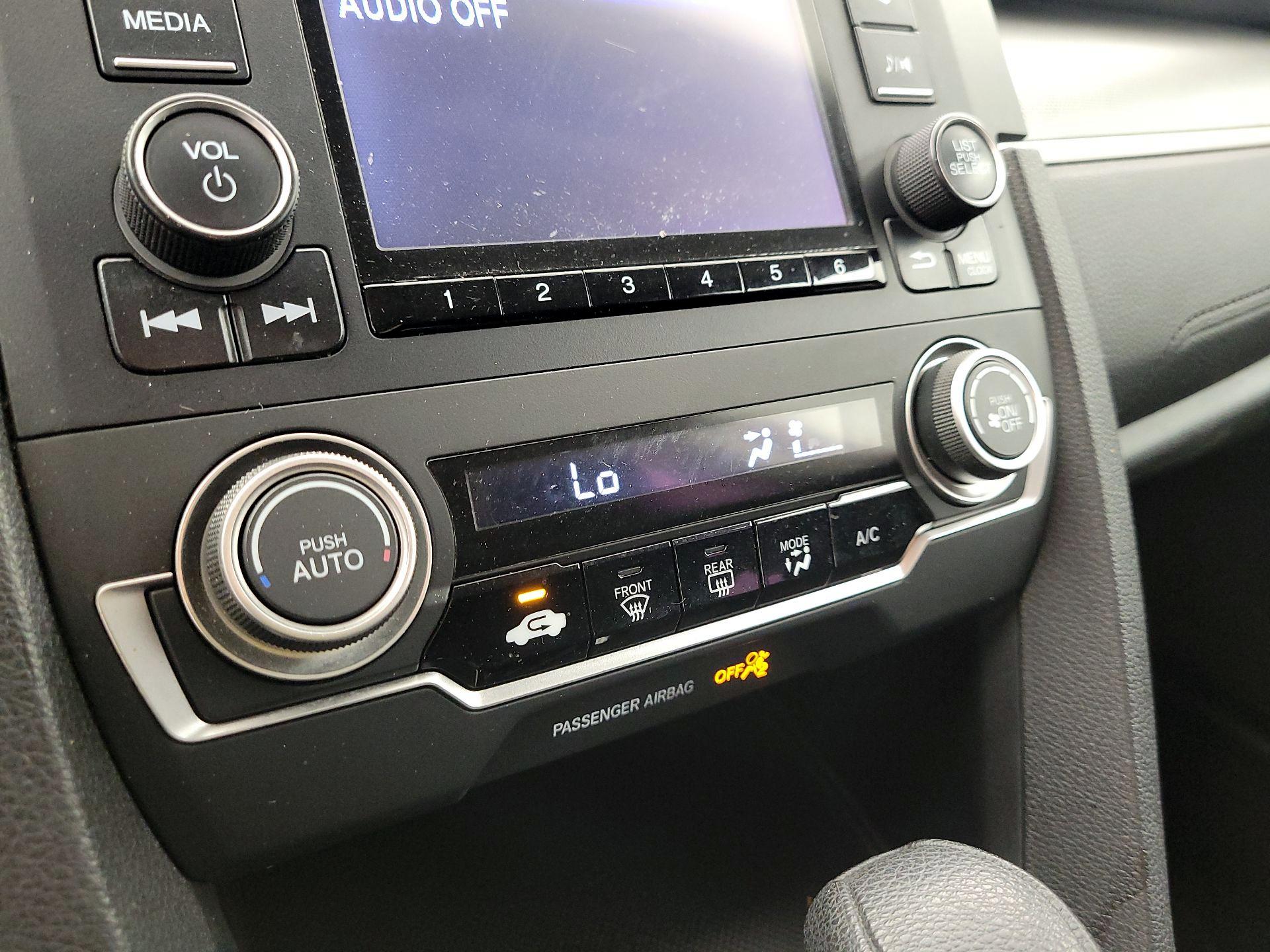 Thumbnail: 2016 Honda Civic - 14