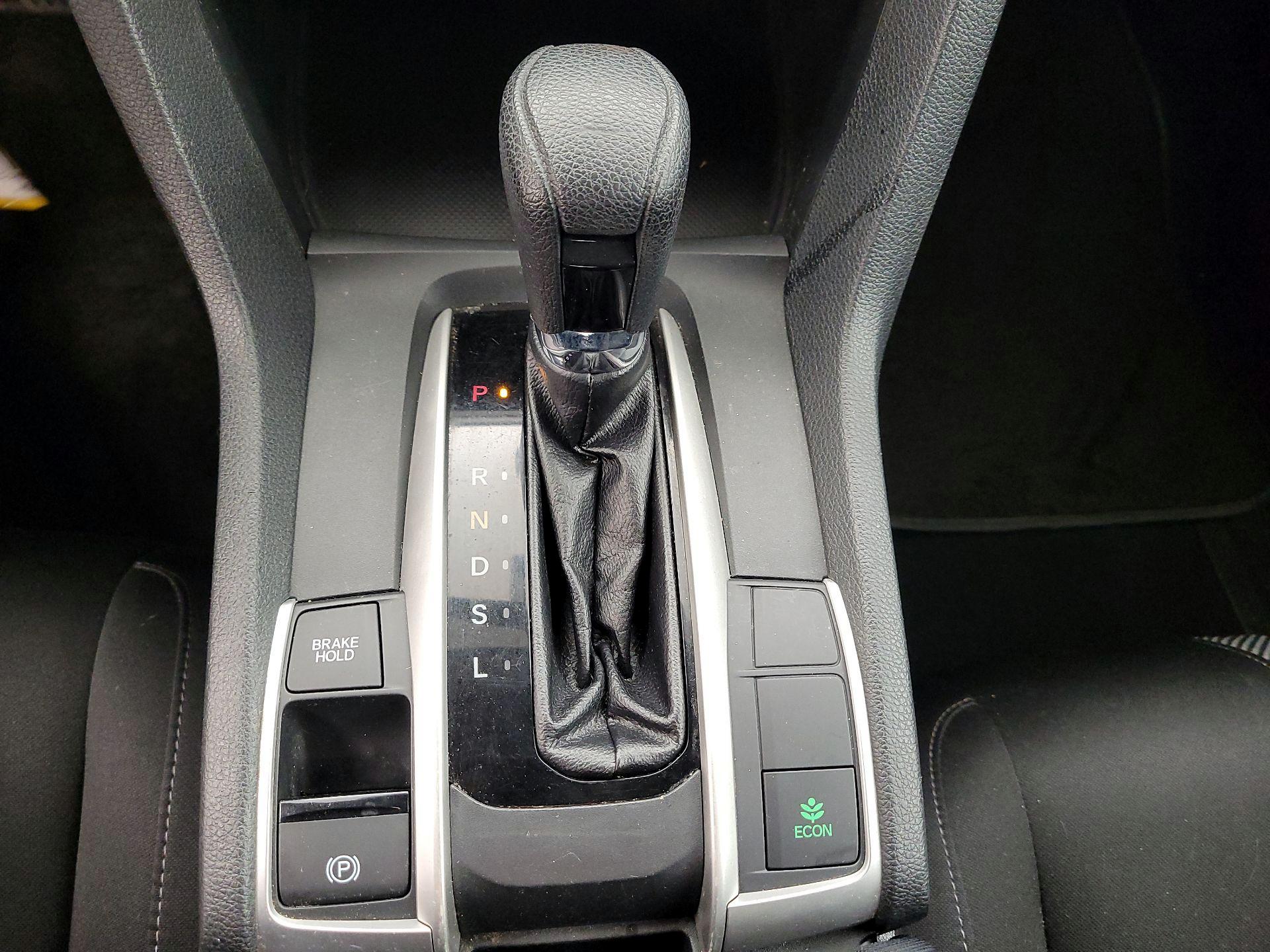 Thumbnail: 2016 Honda Civic - 15