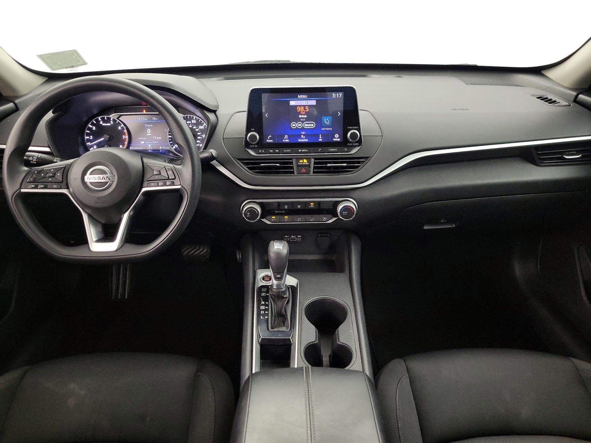 Thumbnail: 2020 Nissan Altima - 9