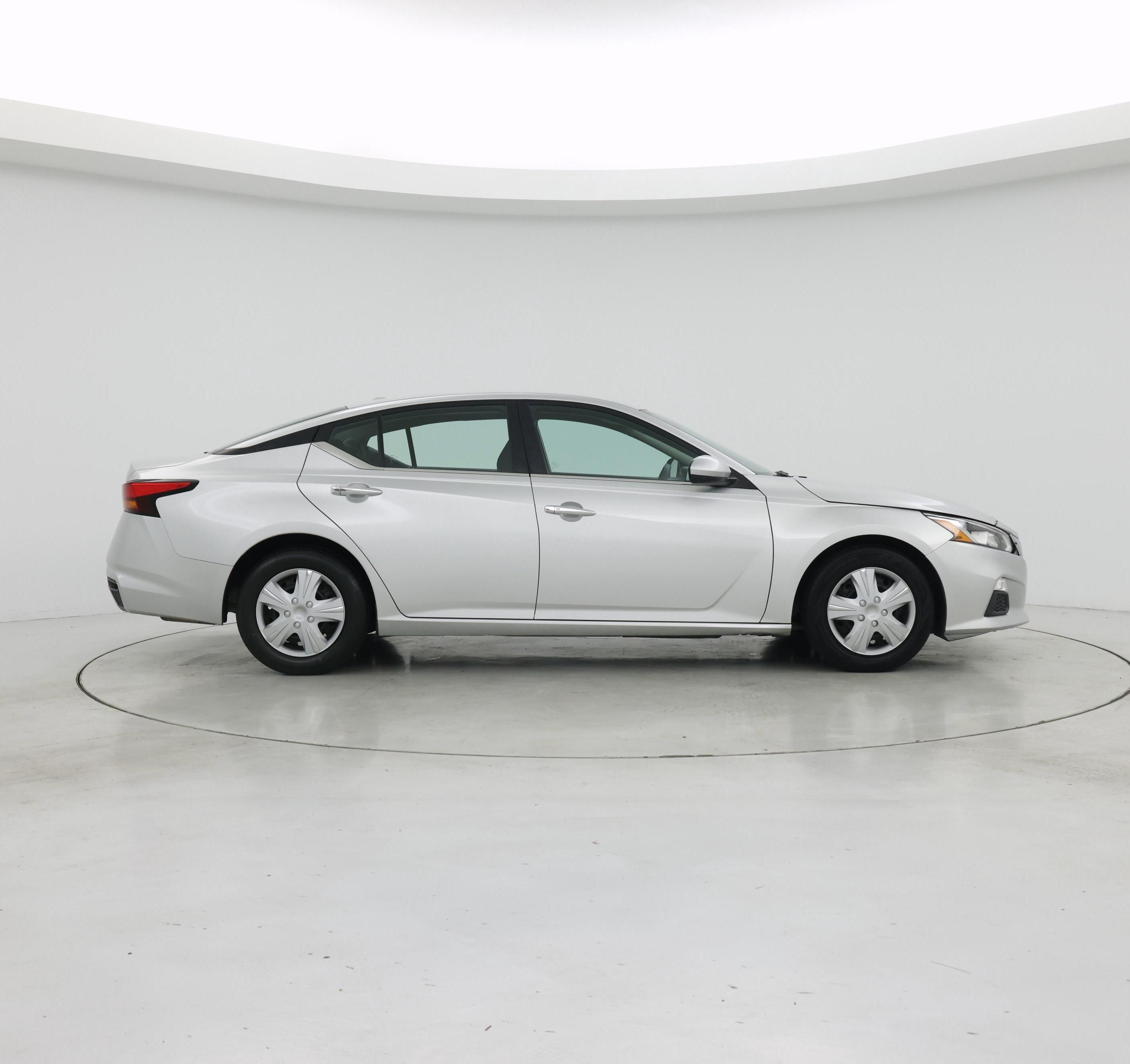 Thumbnail: 2020 Nissan Altima - 7