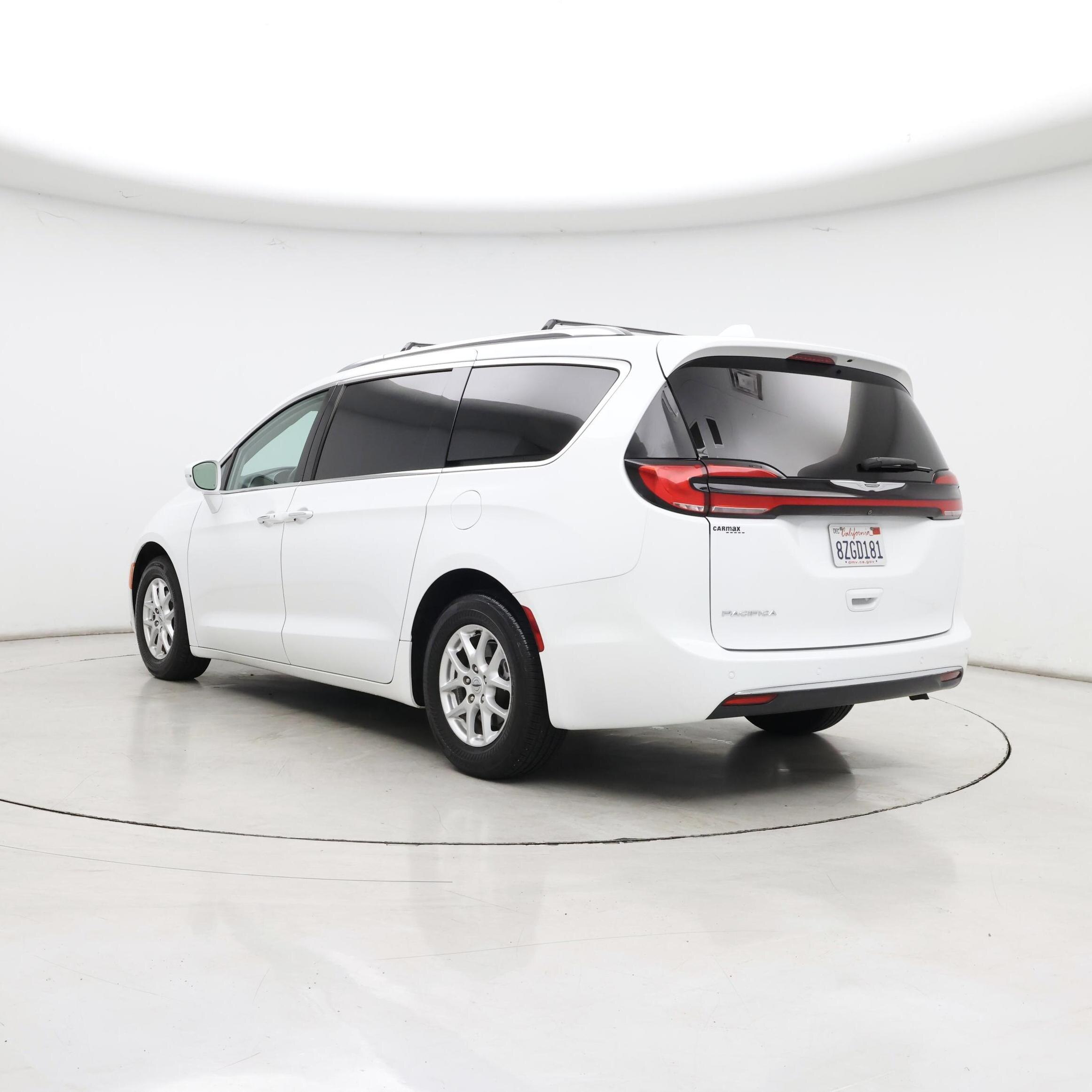 Thumbnail: 2021 Chrysler Pacifica - 2