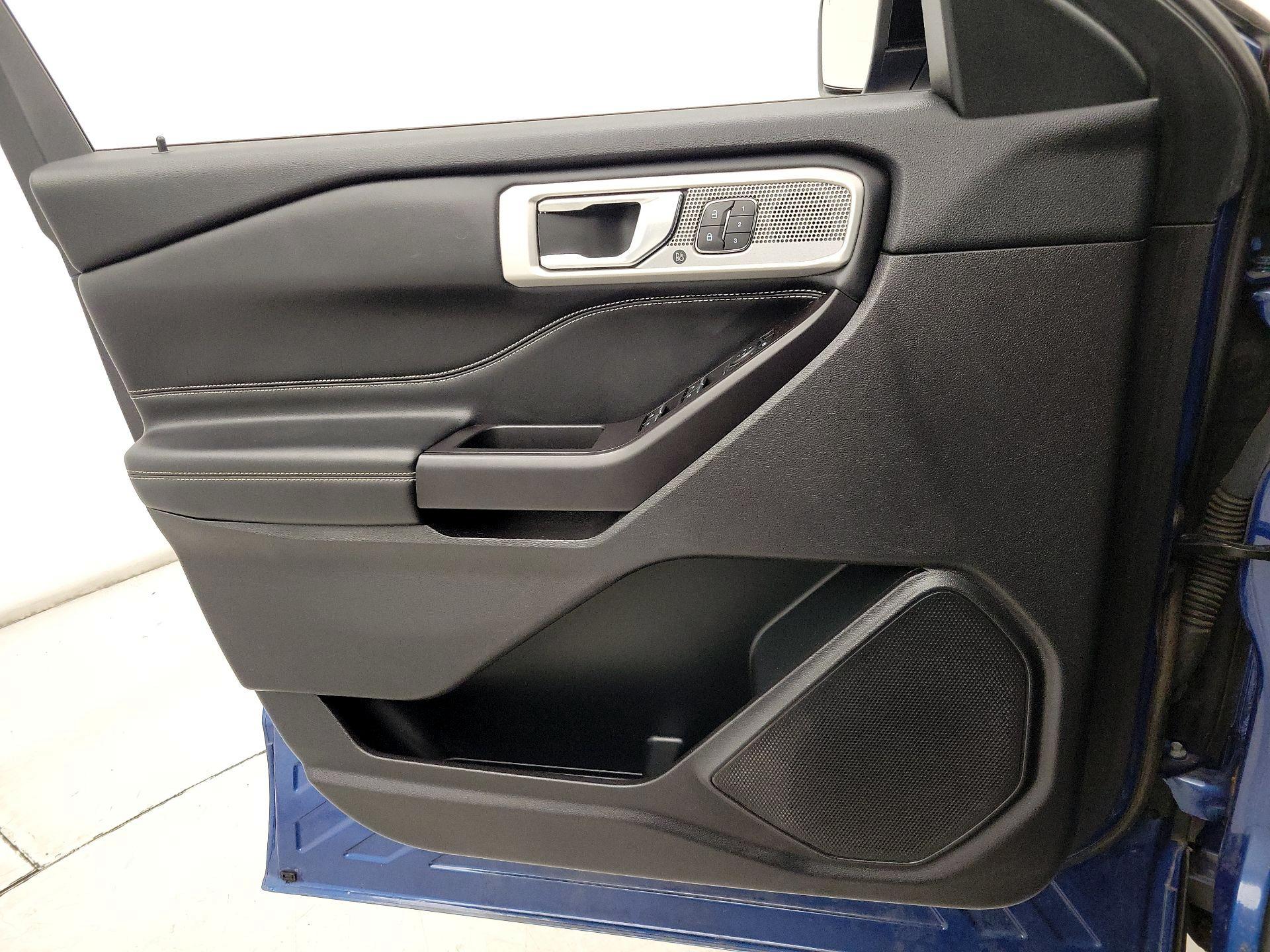 Thumbnail: 2020 Ford Explorer - 12