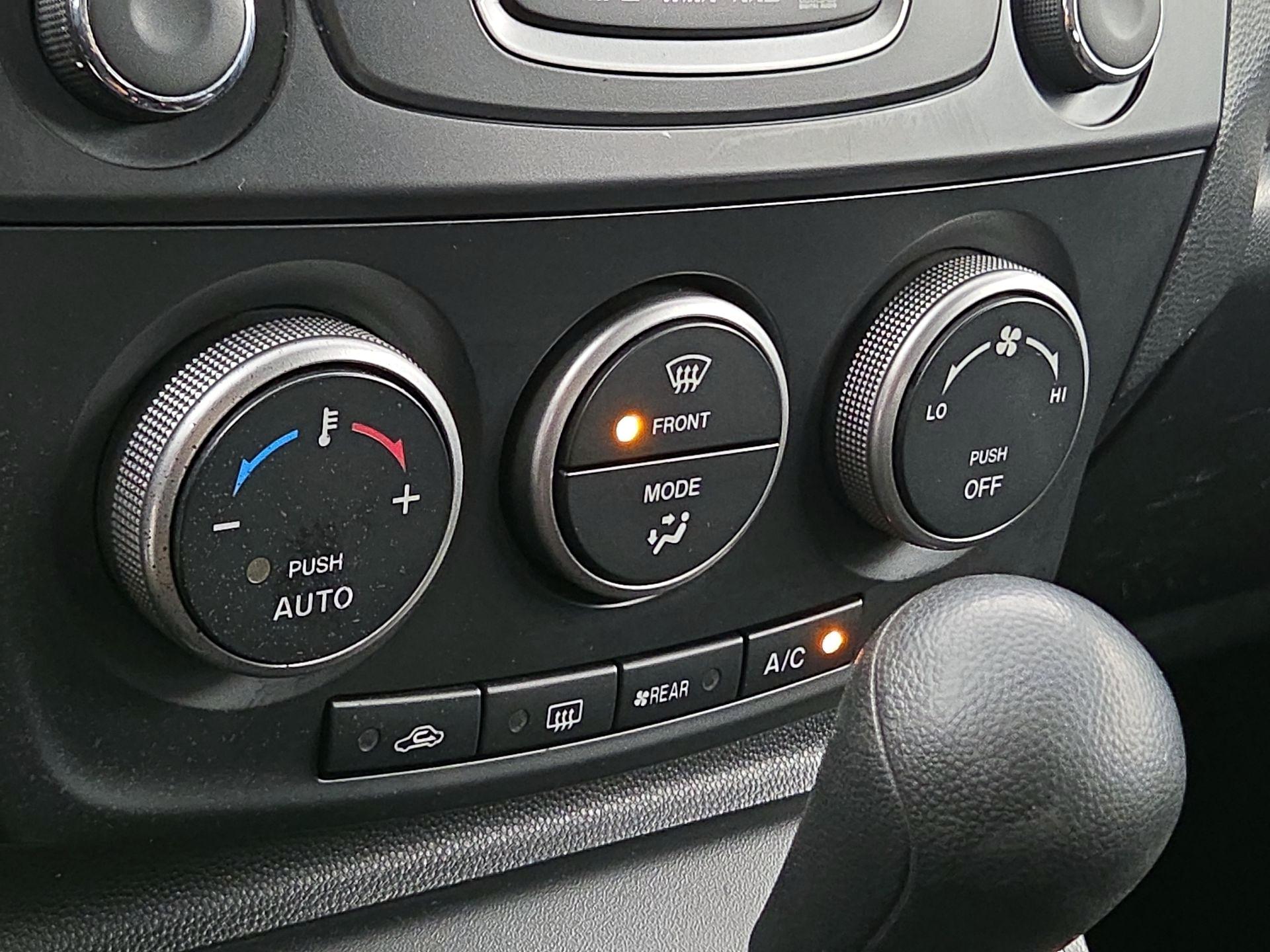 Thumbnail: 2015 Mazda Mazda5 - 15