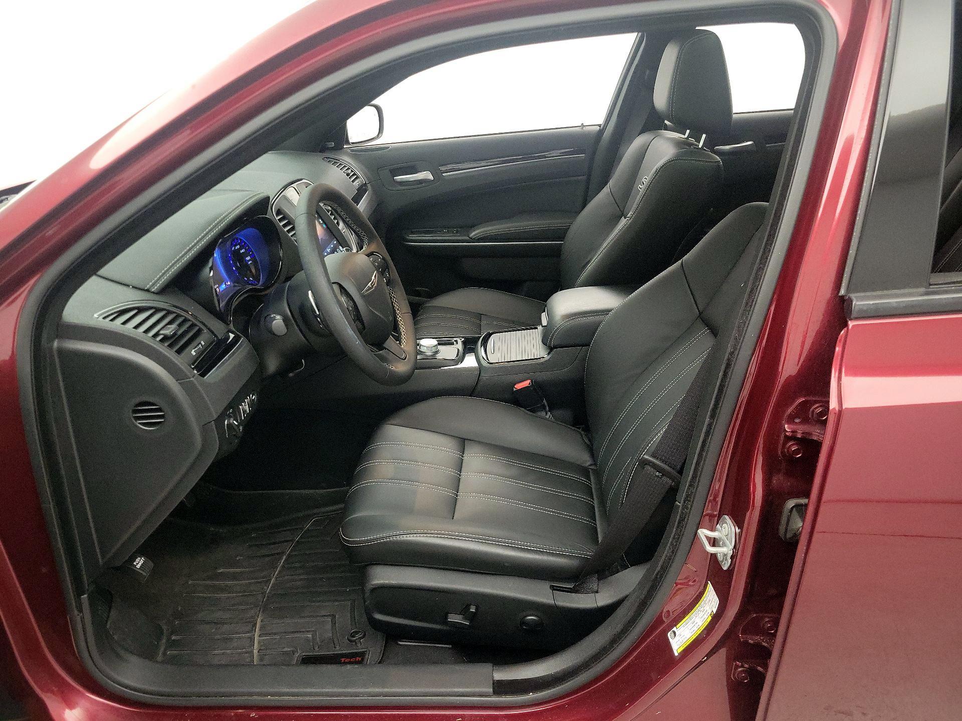 Thumbnail: 2022 Chrysler 300 - 11