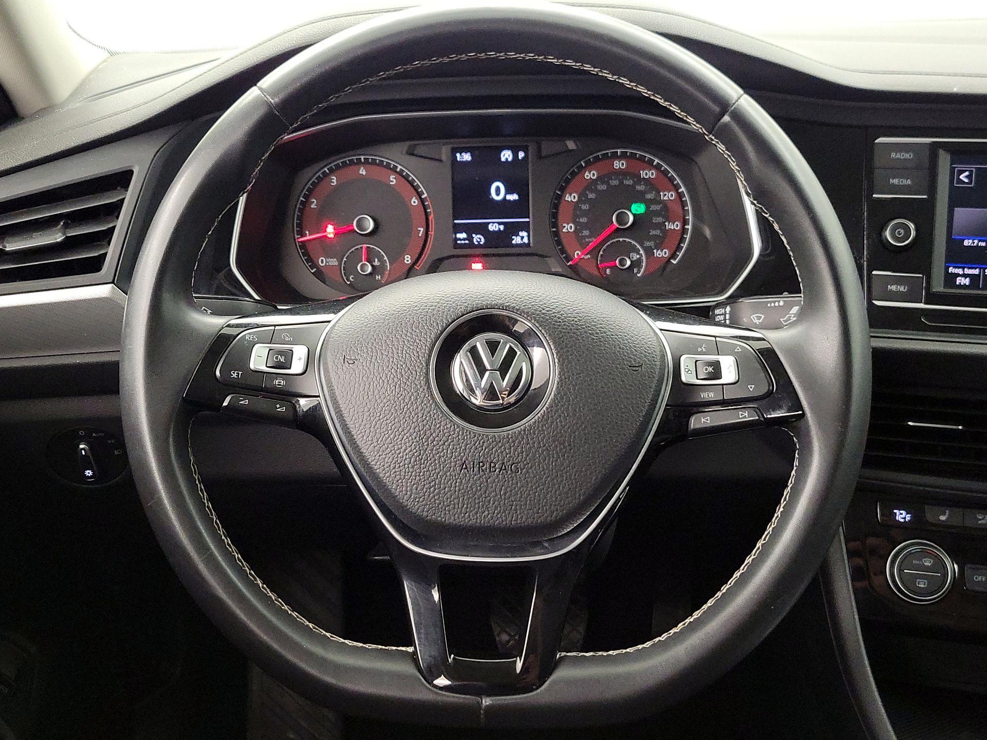 Thumbnail: 2021 Volkswagen Jetta - 10