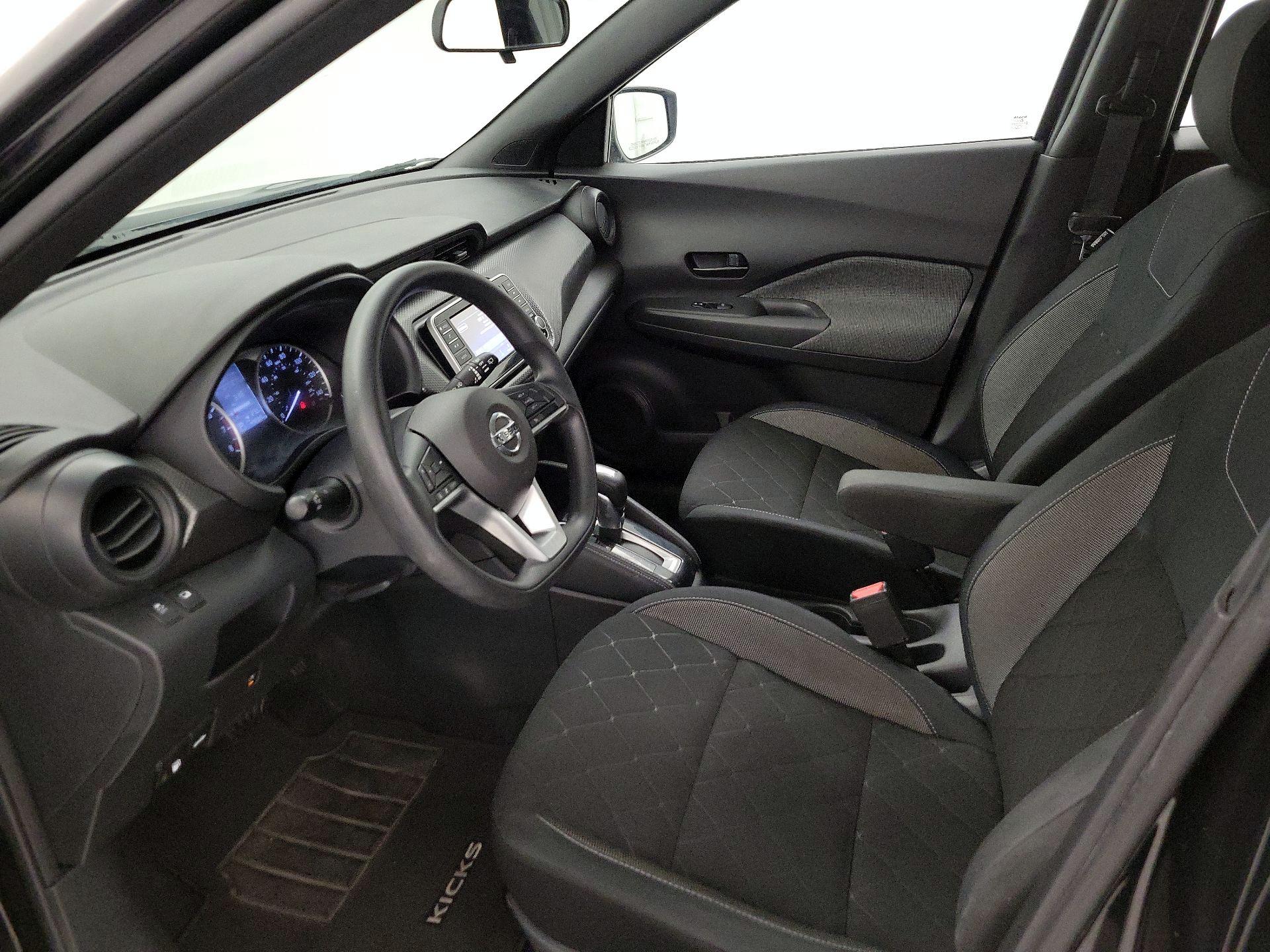 Thumbnail: 2019 Nissan Kicks - 11