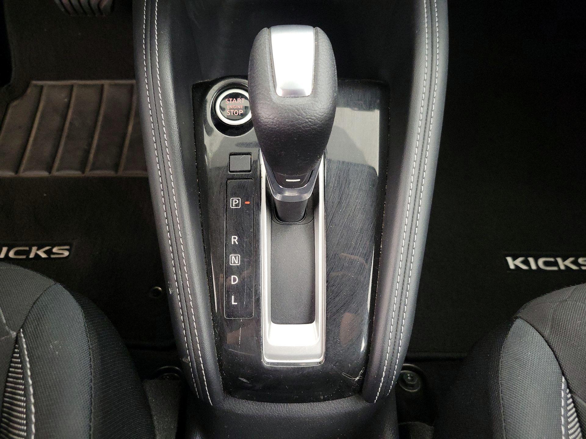 Thumbnail: 2019 Nissan Kicks - 17