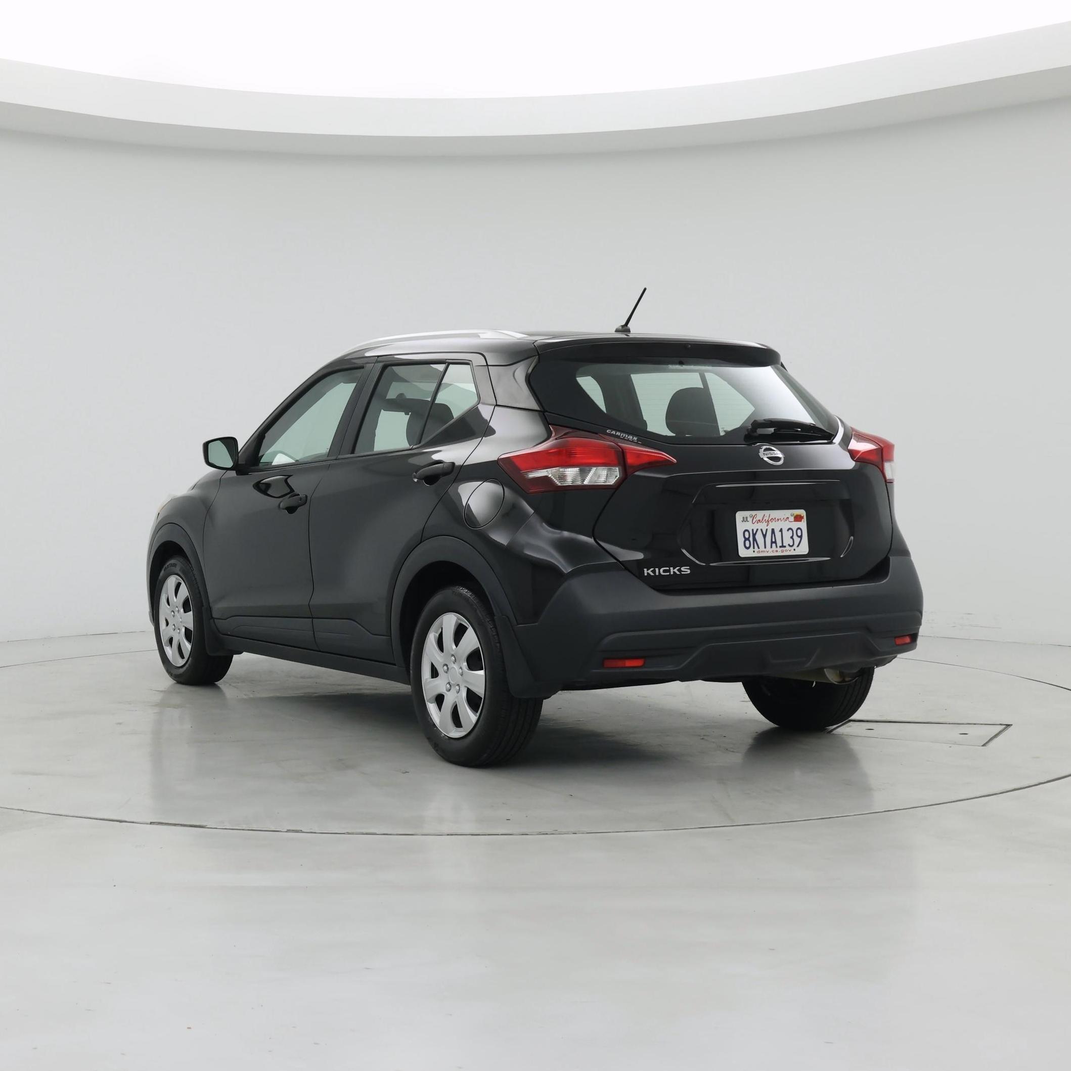 Thumbnail: 2019 Nissan Kicks - 2