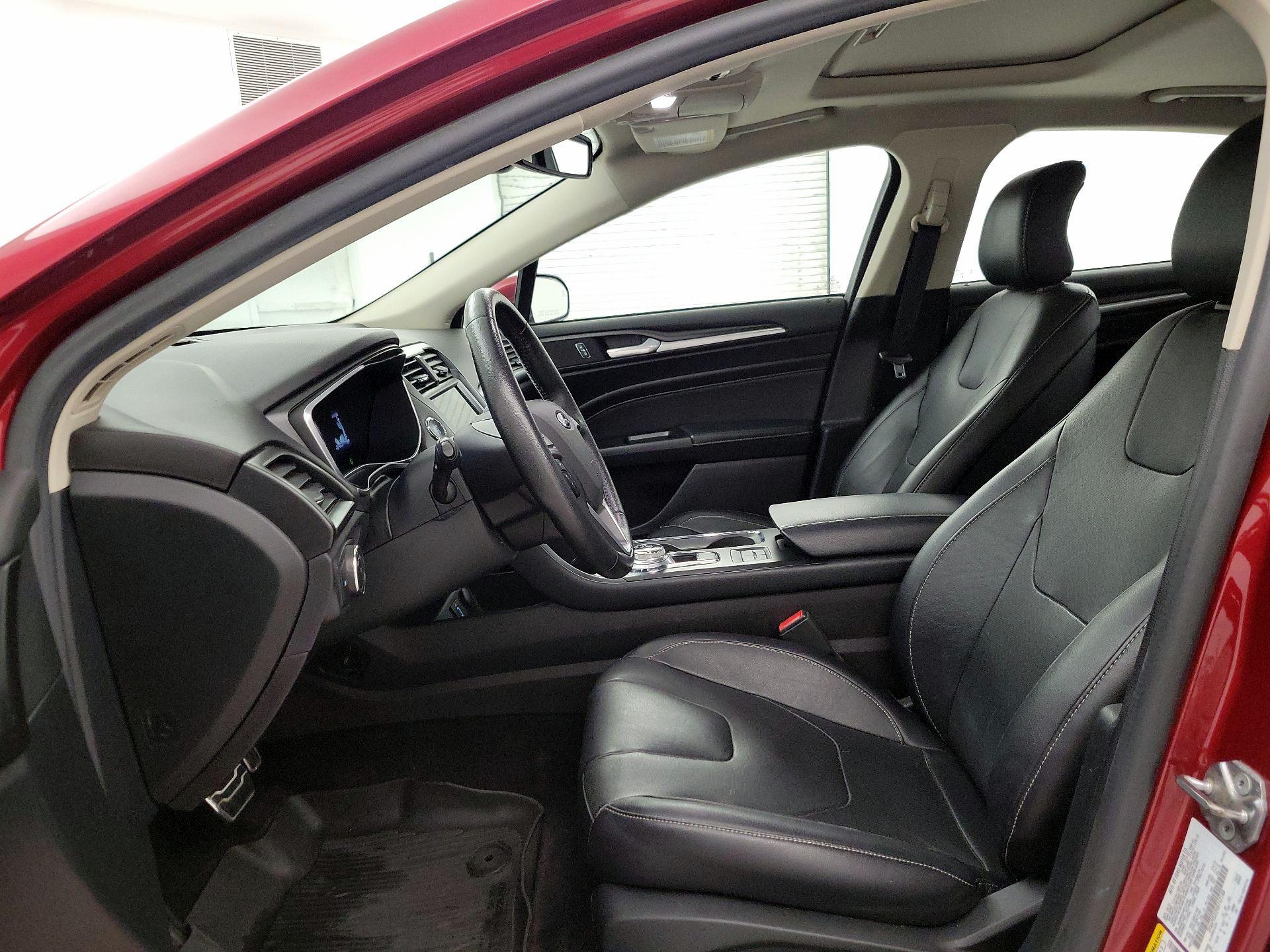 Thumbnail: 2017 Ford Fusion - 11