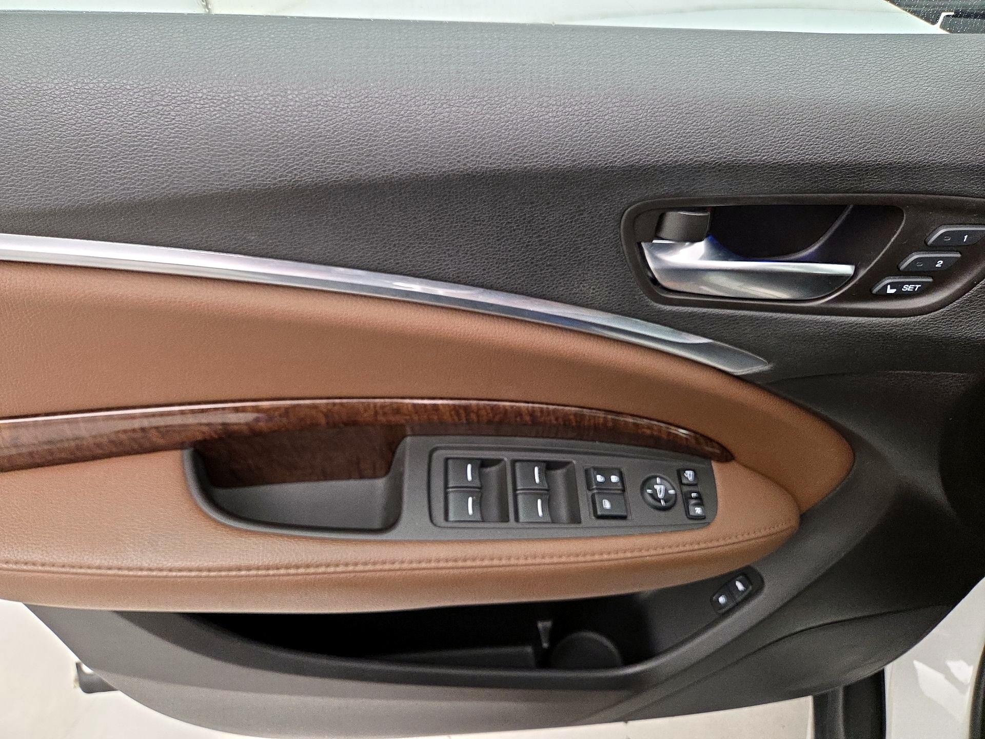 Thumbnail: 2017 Acura MDX - 12