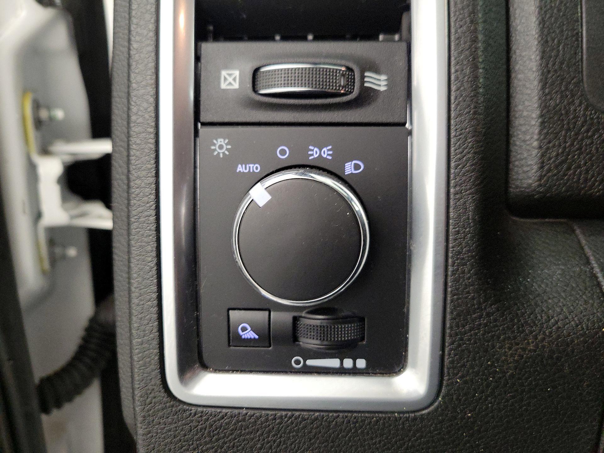 Thumbnail: 2021 RAM 1500 Classic - 13