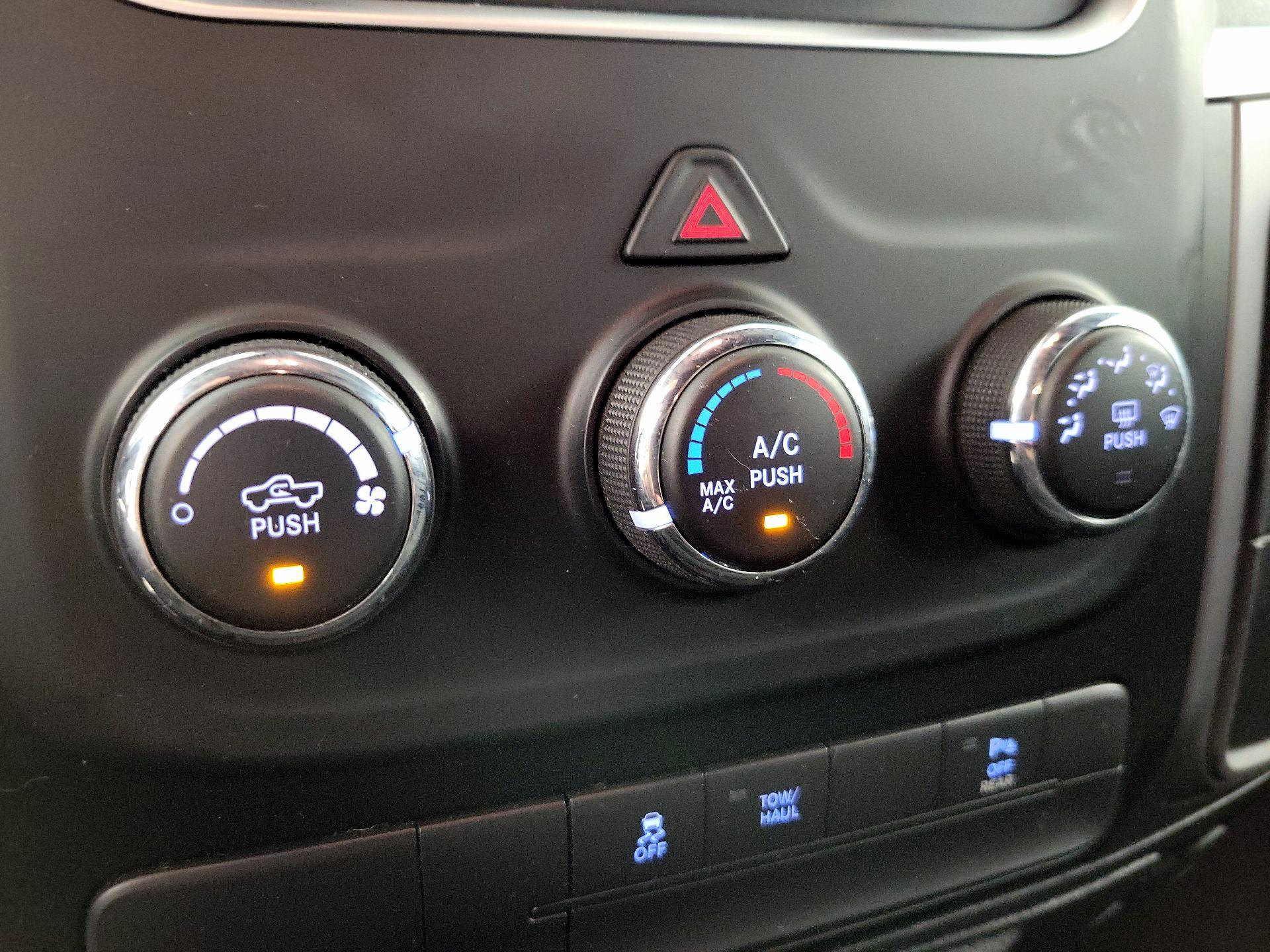 Thumbnail: 2021 RAM 1500 Classic - 16