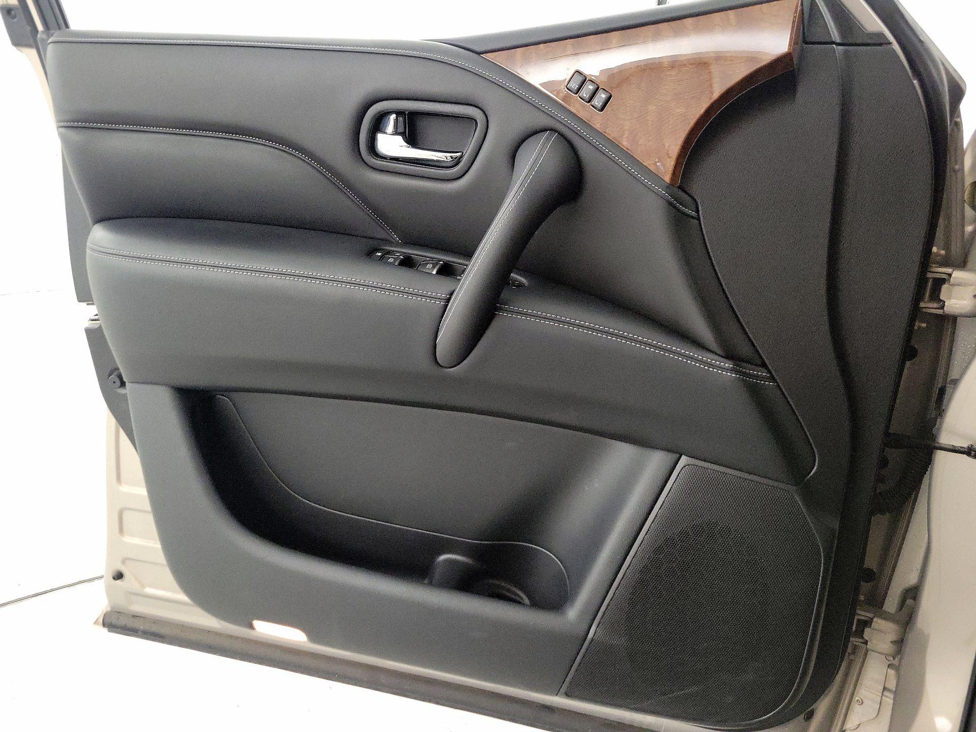 Thumbnail: 2018 INFINITI QX80 - 12