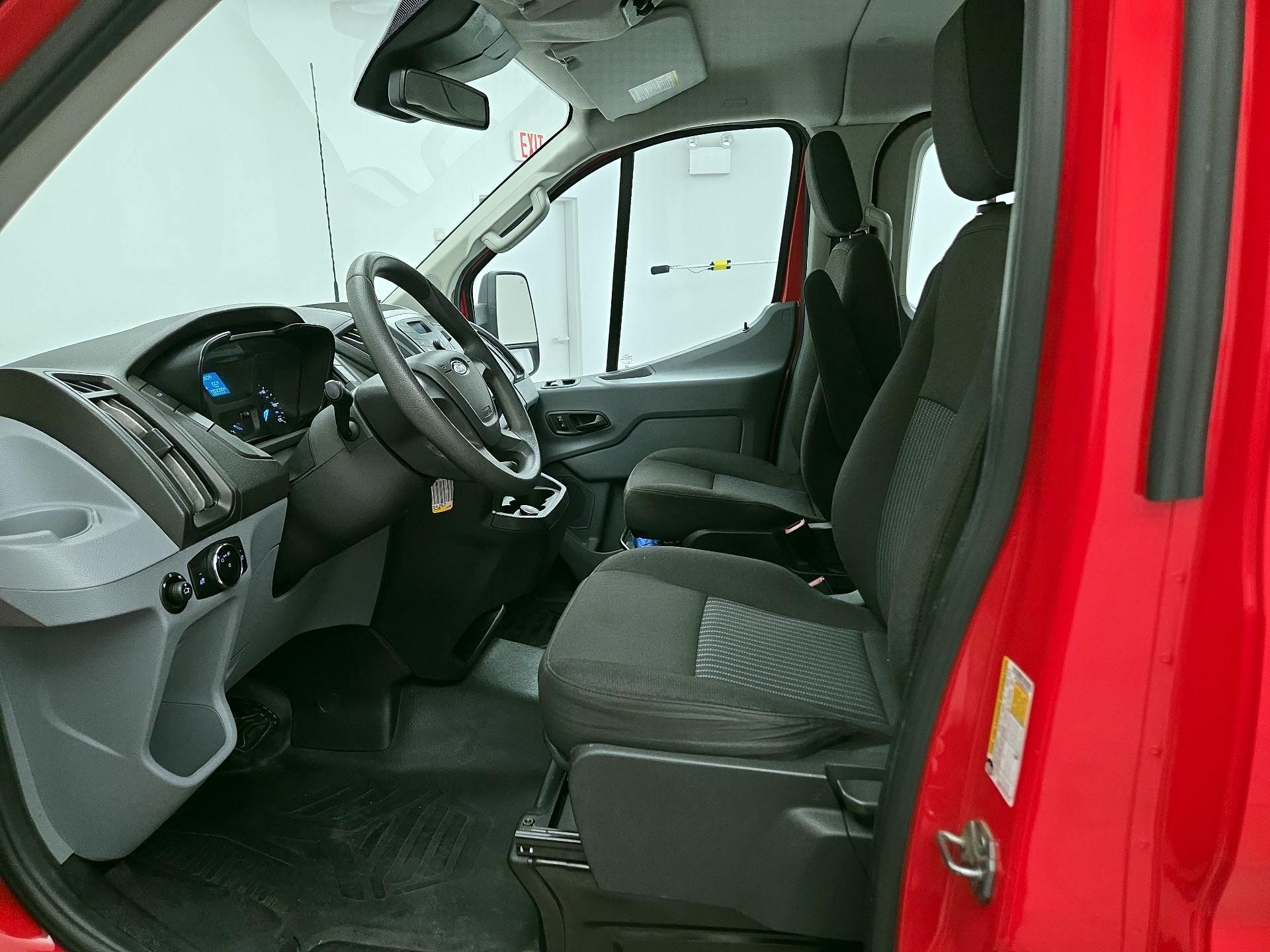 Thumbnail: 2017 Ford Transit Series - 11
