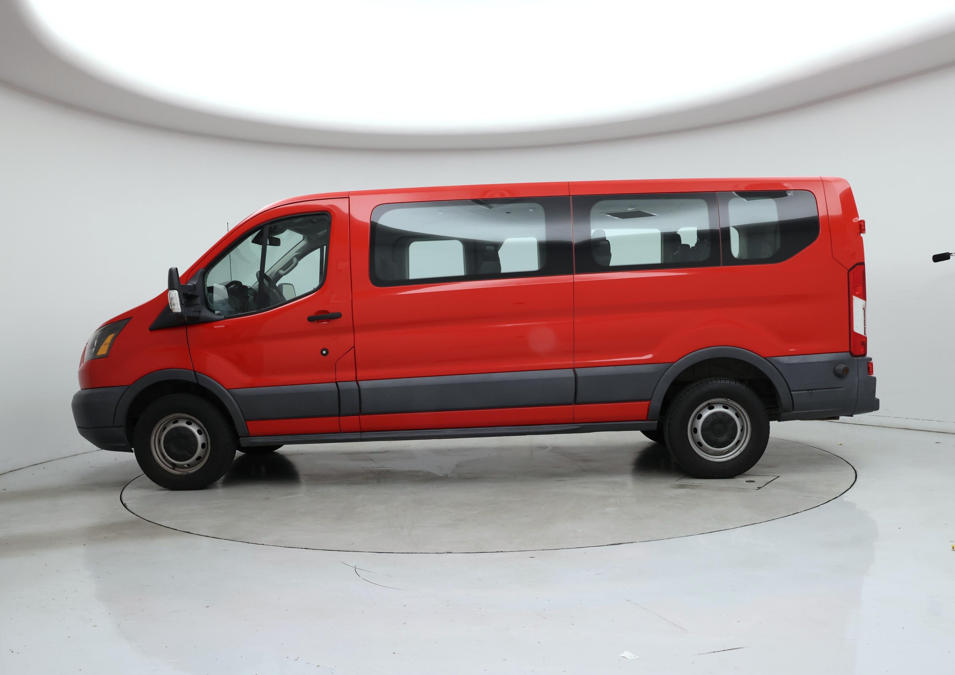 Thumbnail: 2017 Ford Transit Series - 3
