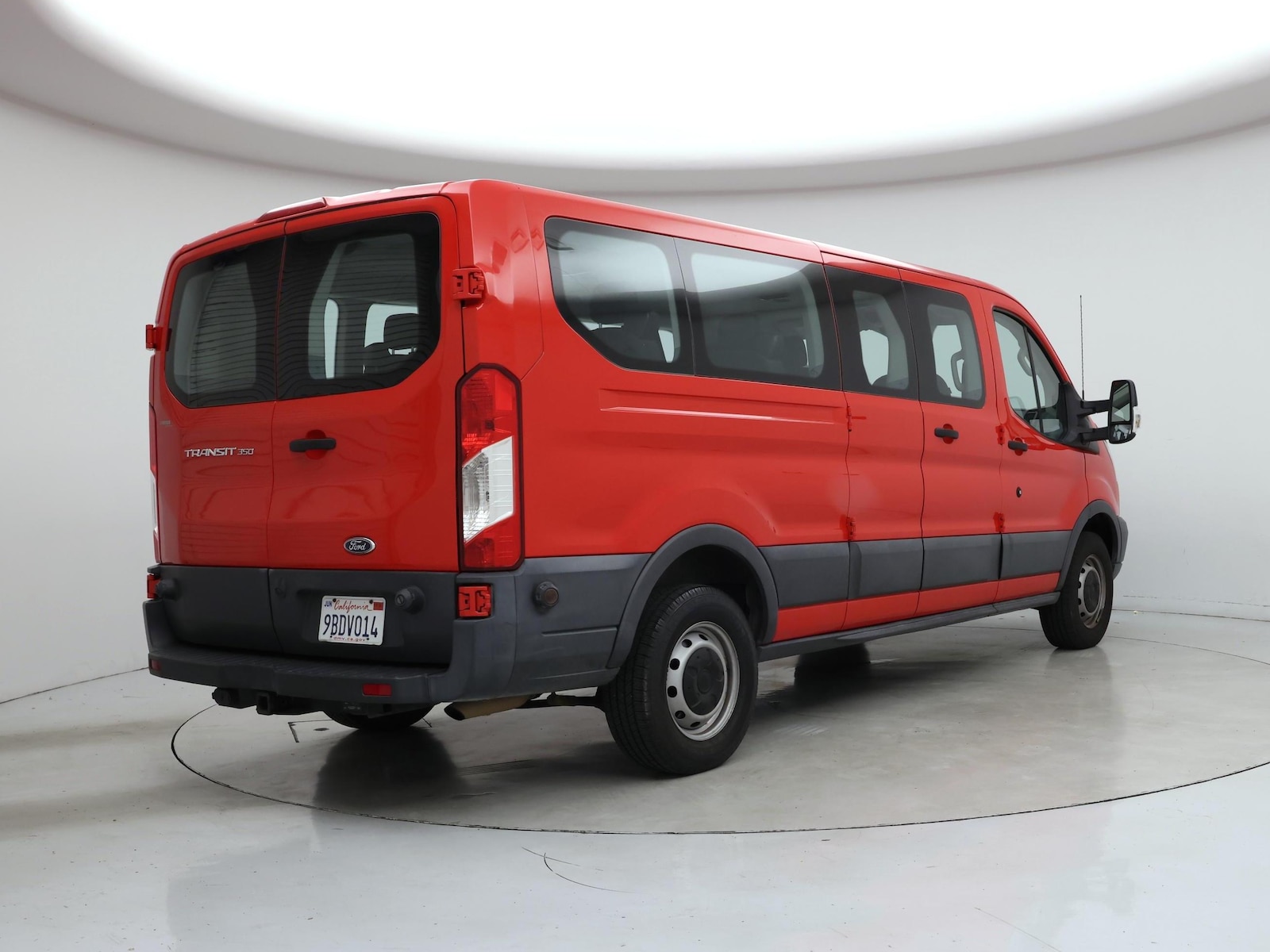 2017 Ford Transit Wagon XLT - Photo 9