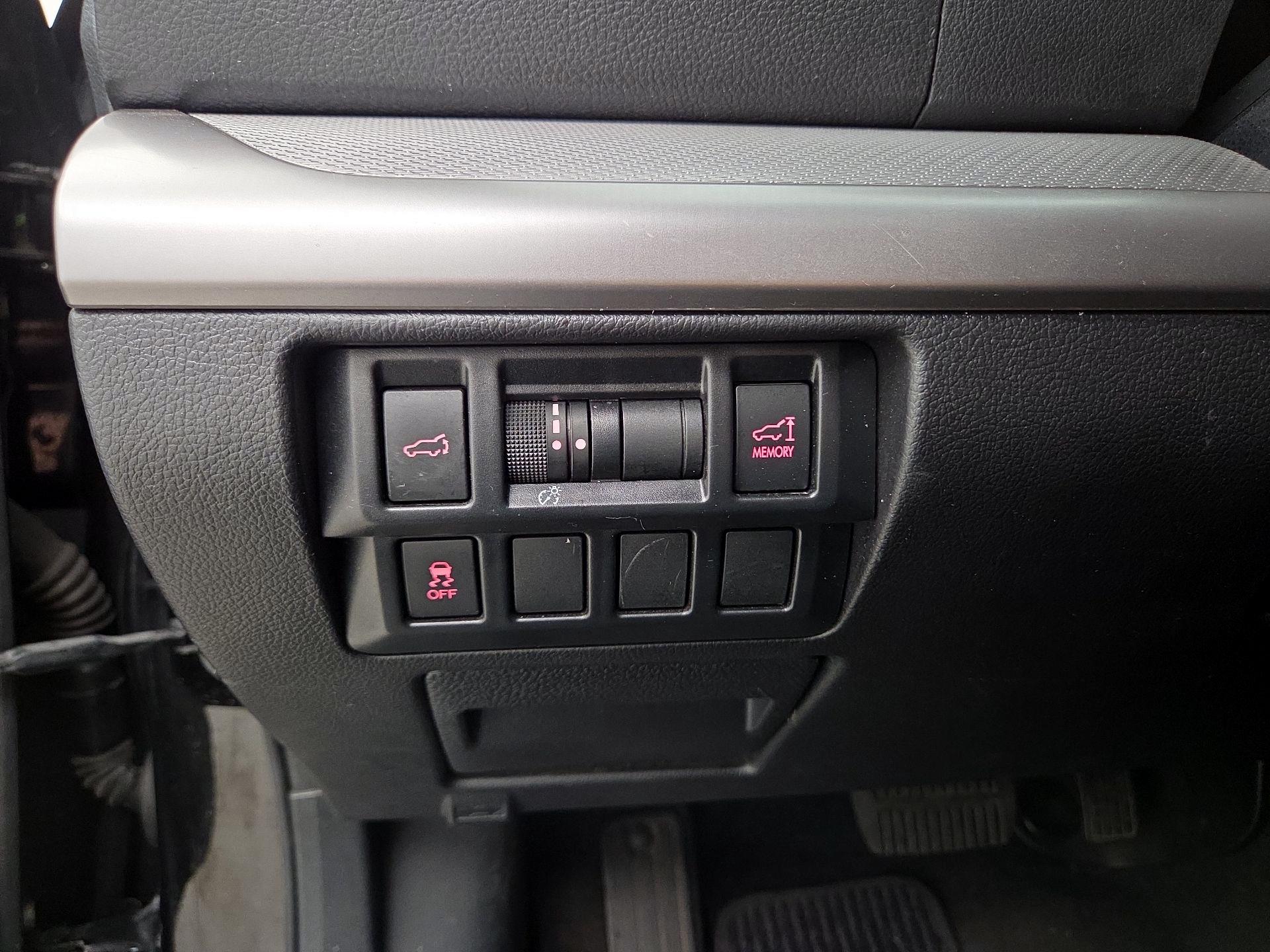 Thumbnail: 2015 Subaru Outback - 13