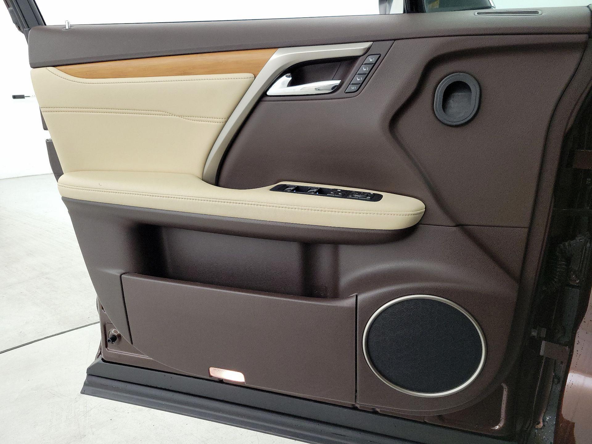 Thumbnail: 2016 Lexus RX - 12