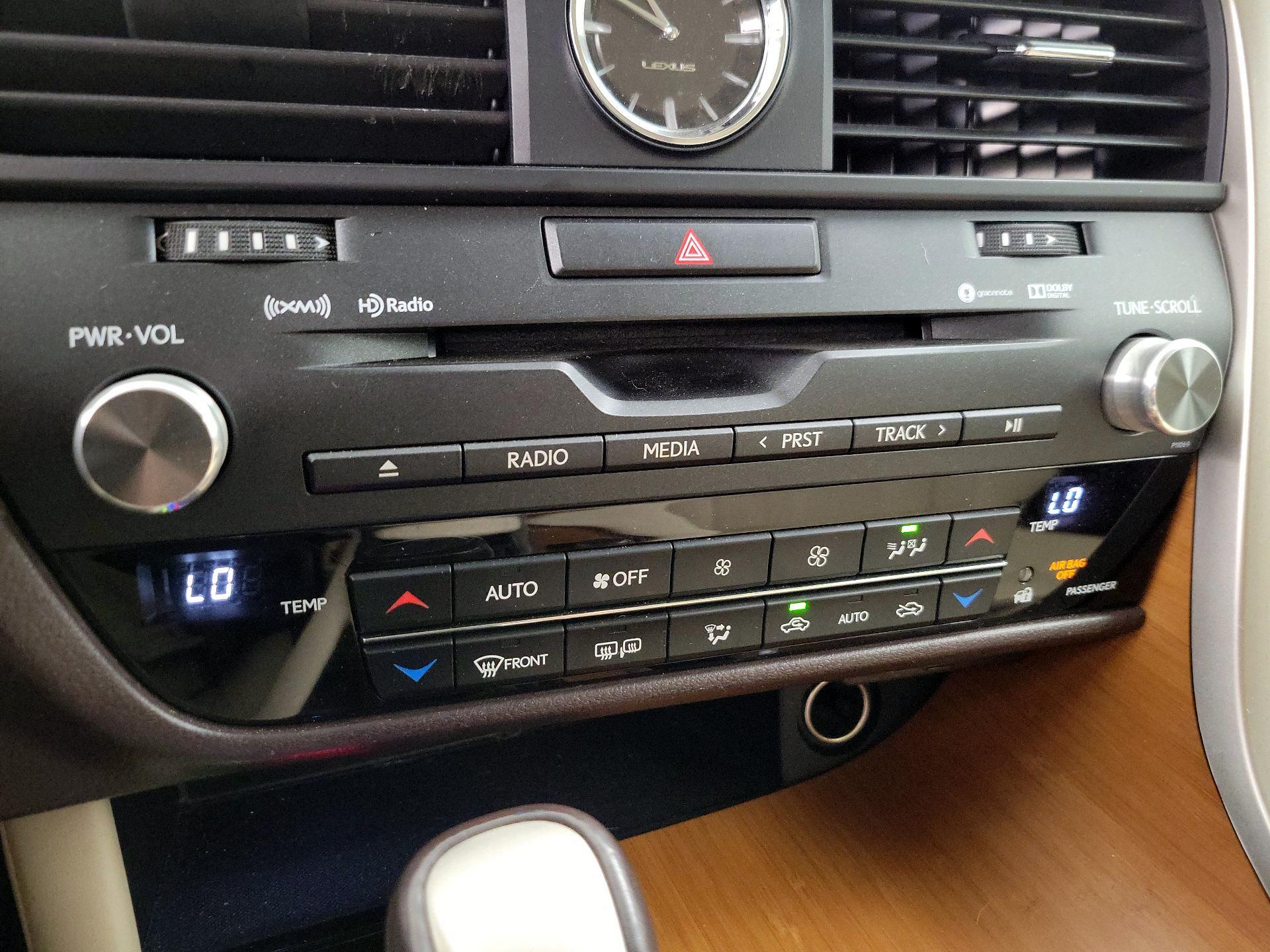 Thumbnail: 2016 Lexus RX - 17