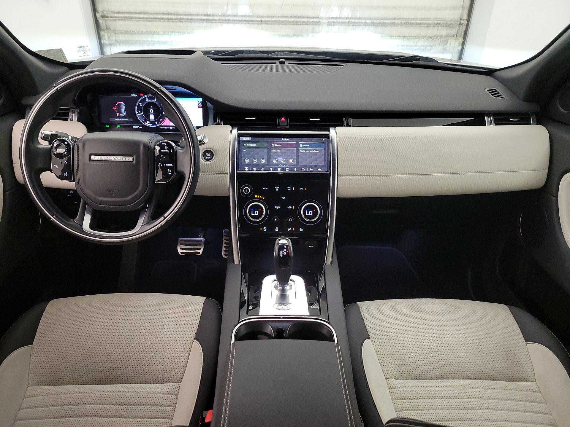 Thumbnail: 2020 Land Rover Discovery Sport - 9