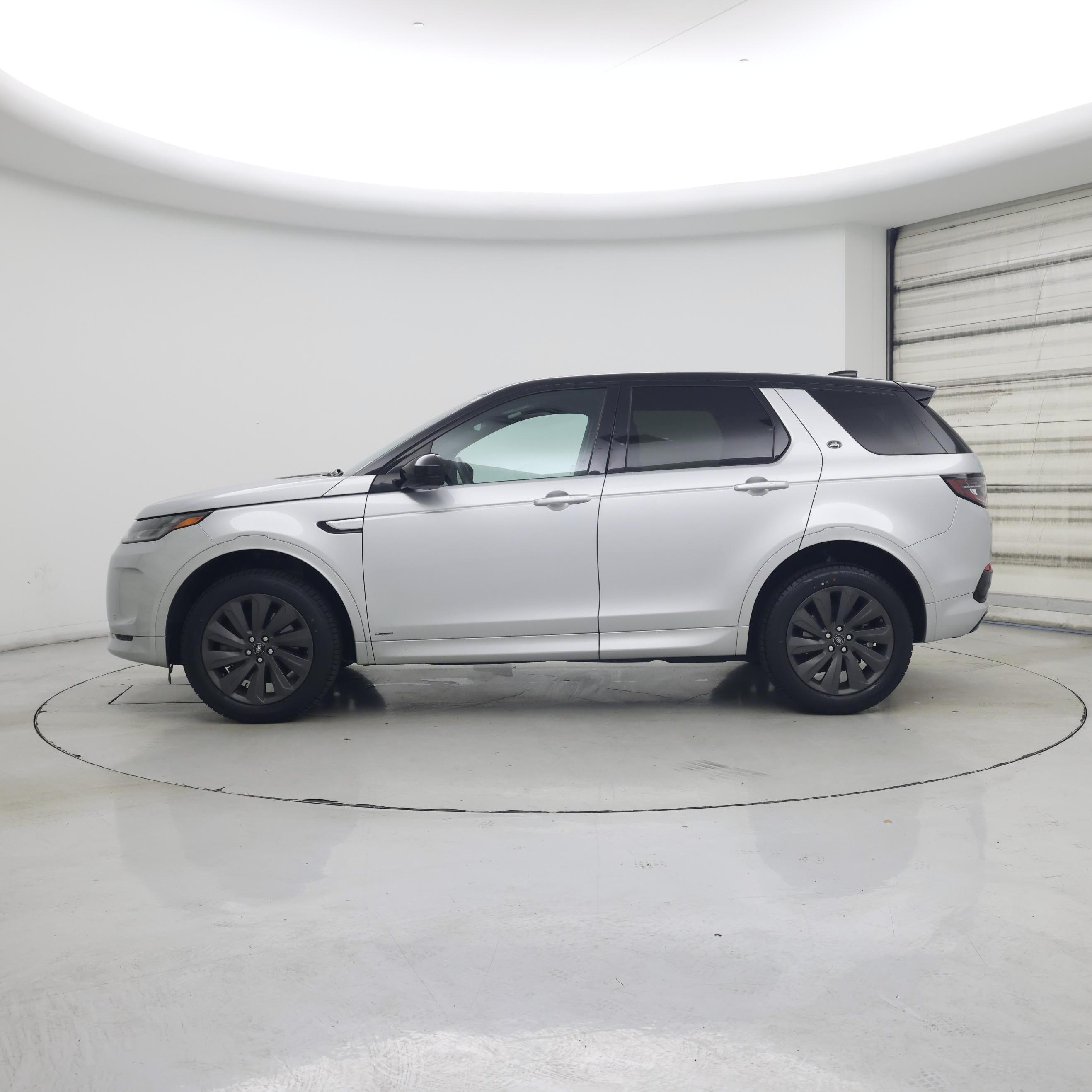 Thumbnail: 2020 Land Rover Discovery Sport - 3