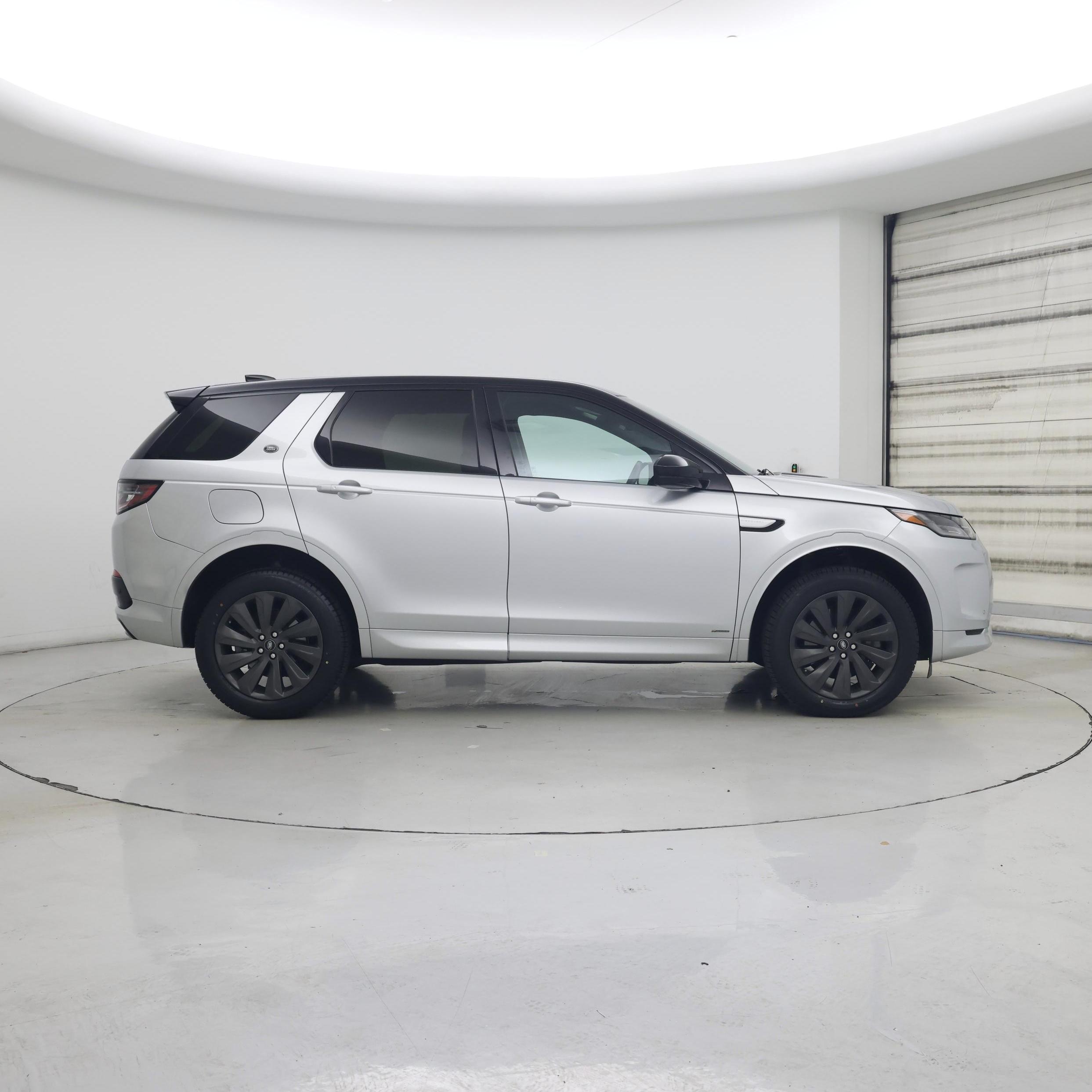 Thumbnail: 2020 Land Rover Discovery Sport - 7