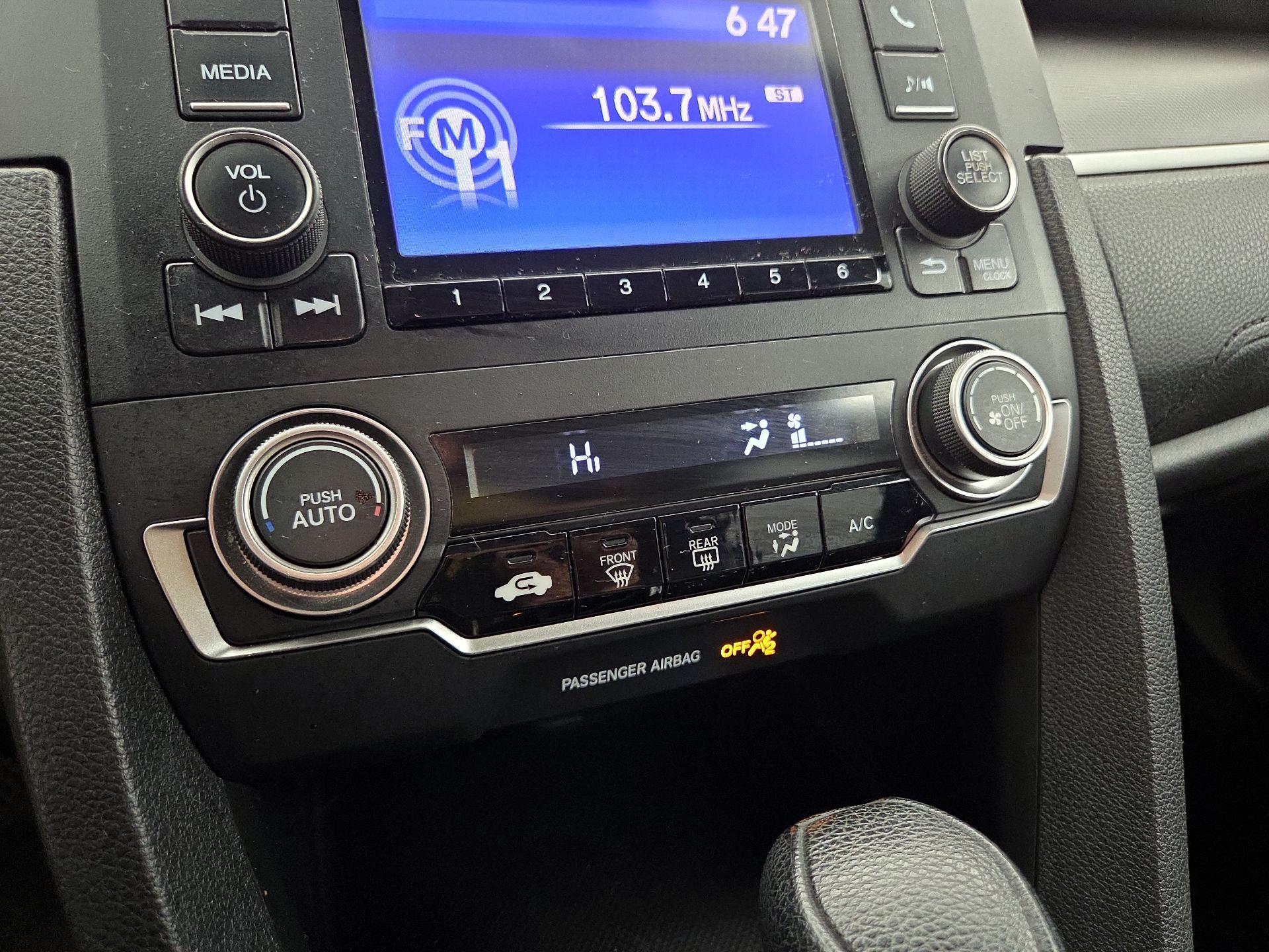 Thumbnail: 2016 Honda Civic - 16