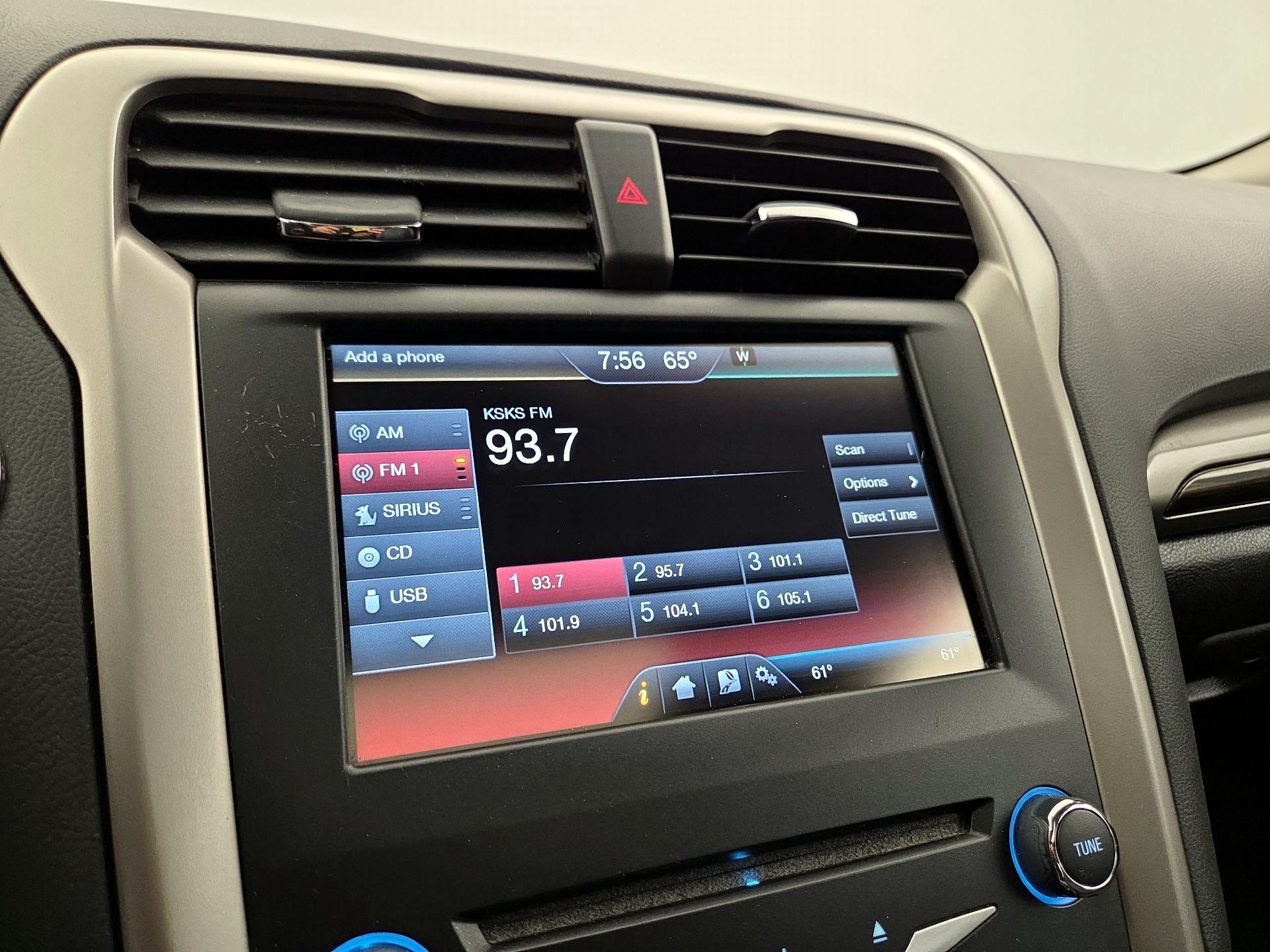 Thumbnail: 2015 Ford Fusion - 15