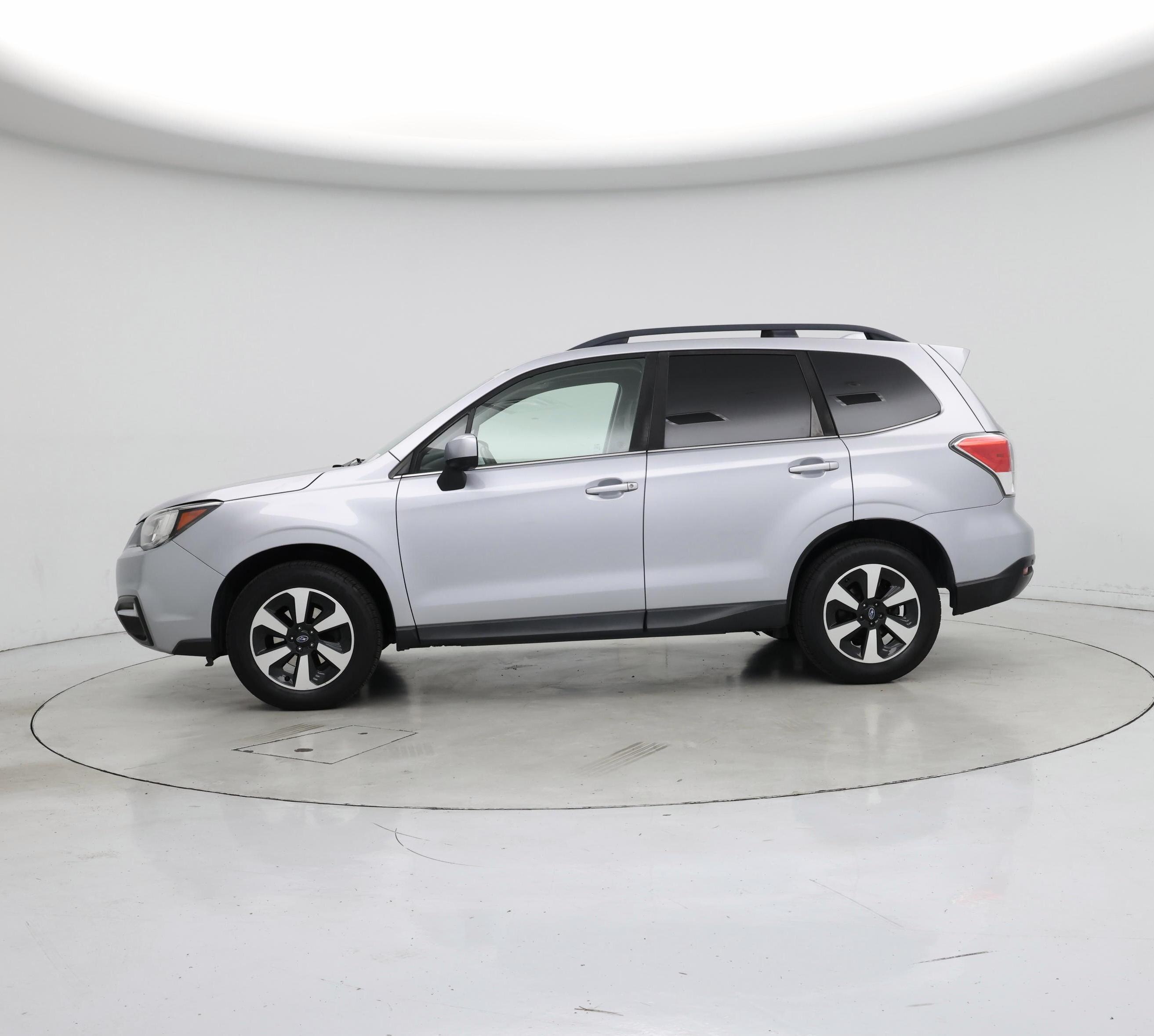 Thumbnail: 2017 Subaru Forester - 3