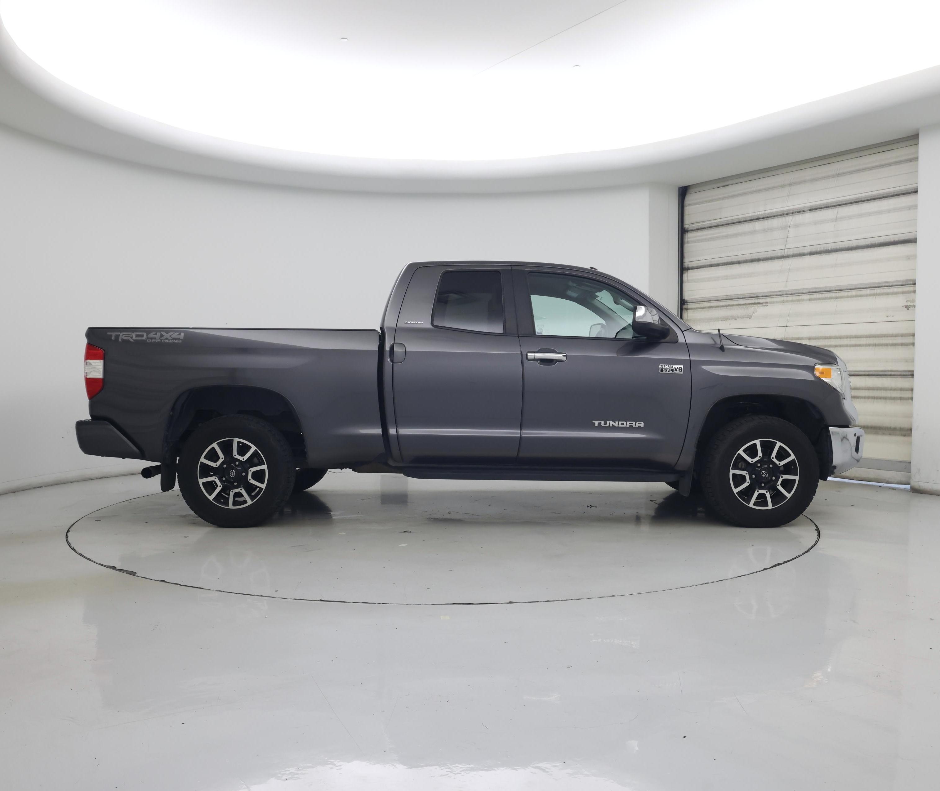 Thumbnail: 2017 Toyota Tundra - 7